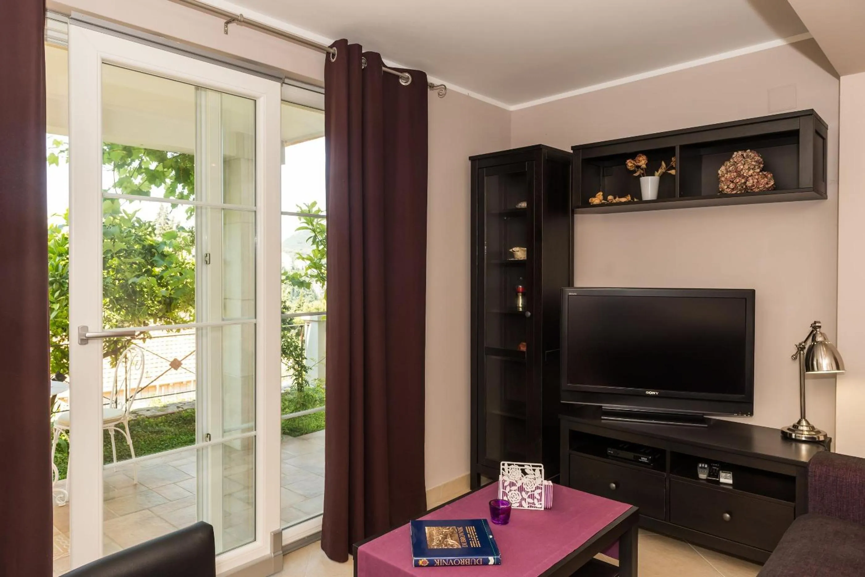 Apartments Gaura