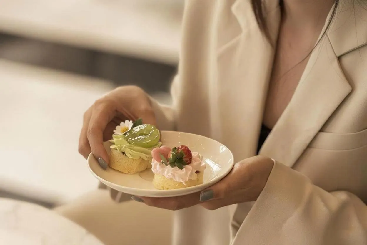 Restaurant/places to eat in Charmant Suites a Boutique Hotel Can Tho