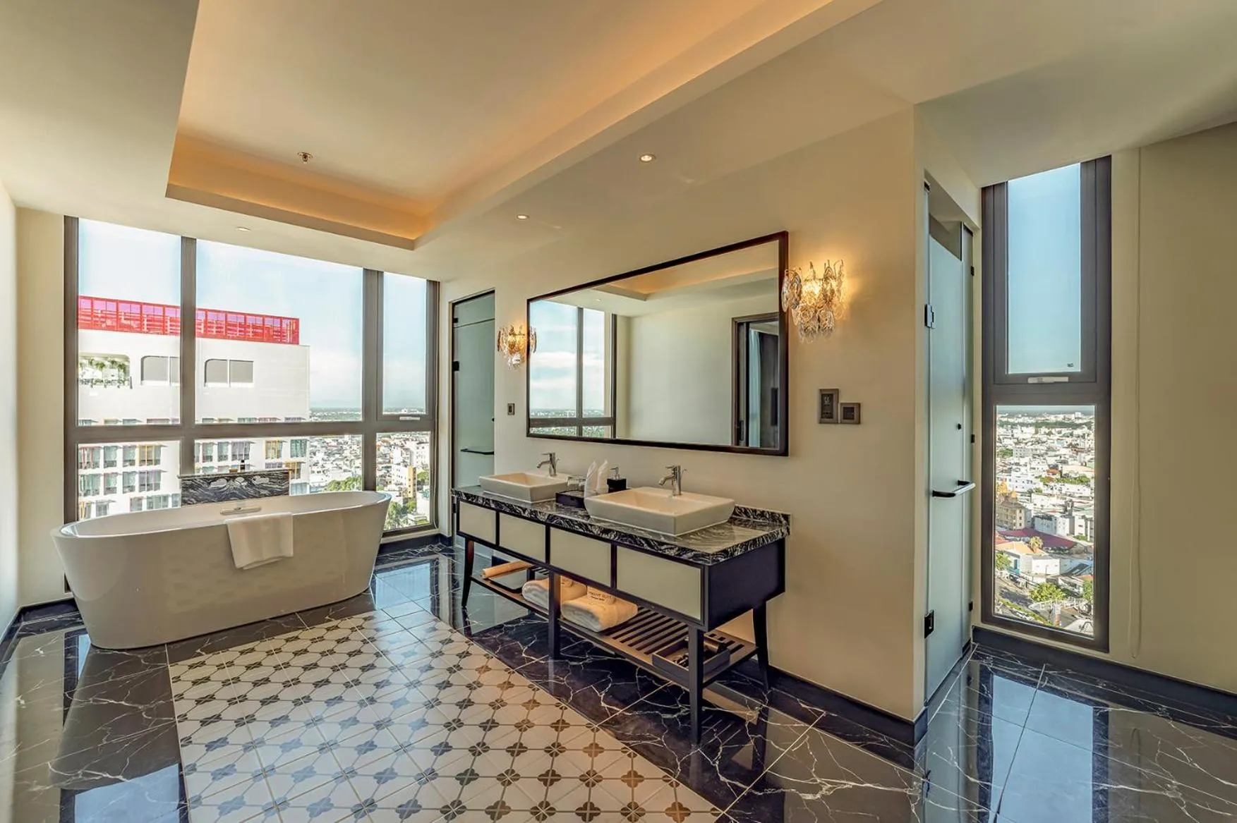 Bathroom in Charmant Suites a Boutique Hotel Can Tho