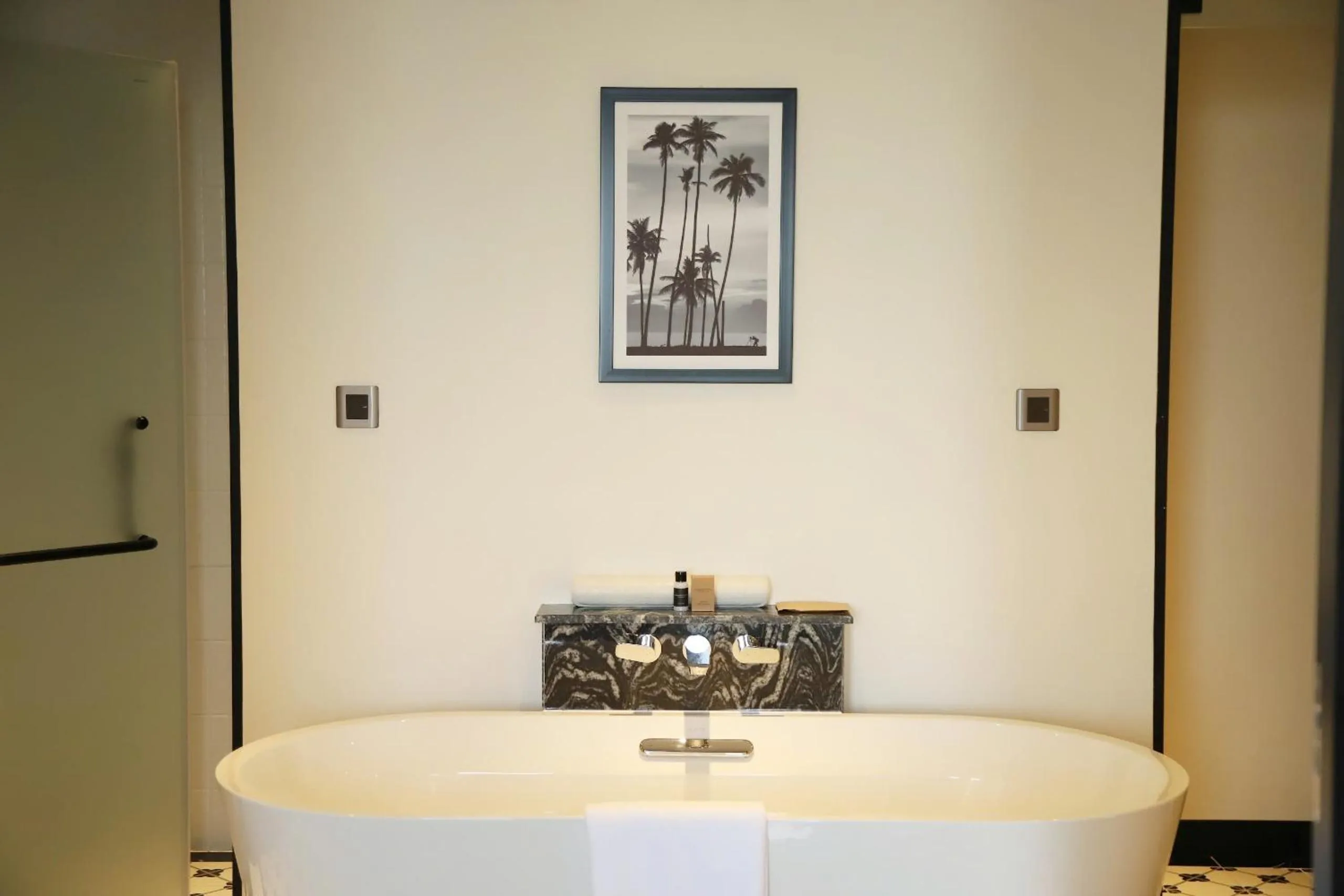 Bathroom in Charmant Suites a Boutique Hotel Can Tho