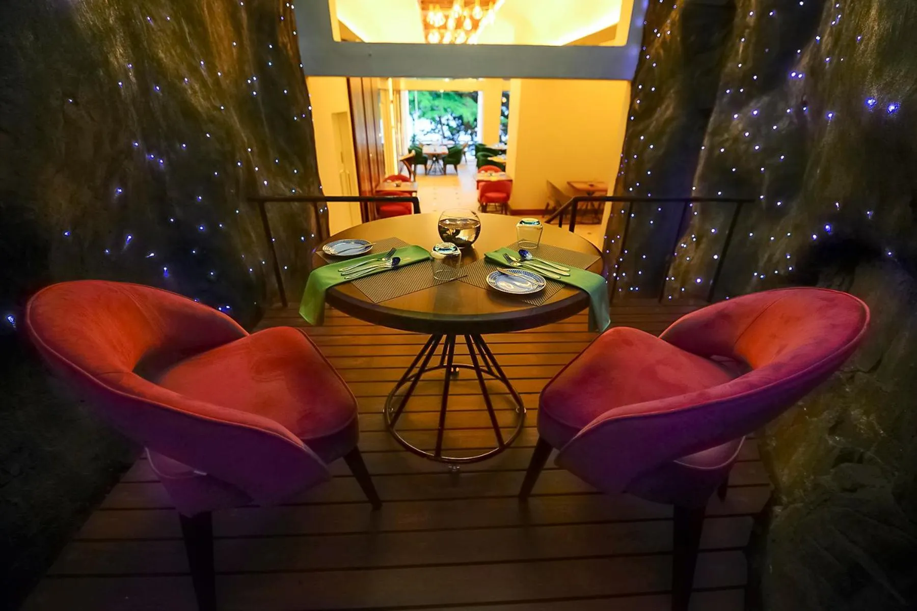 Dining area in Devon Rest