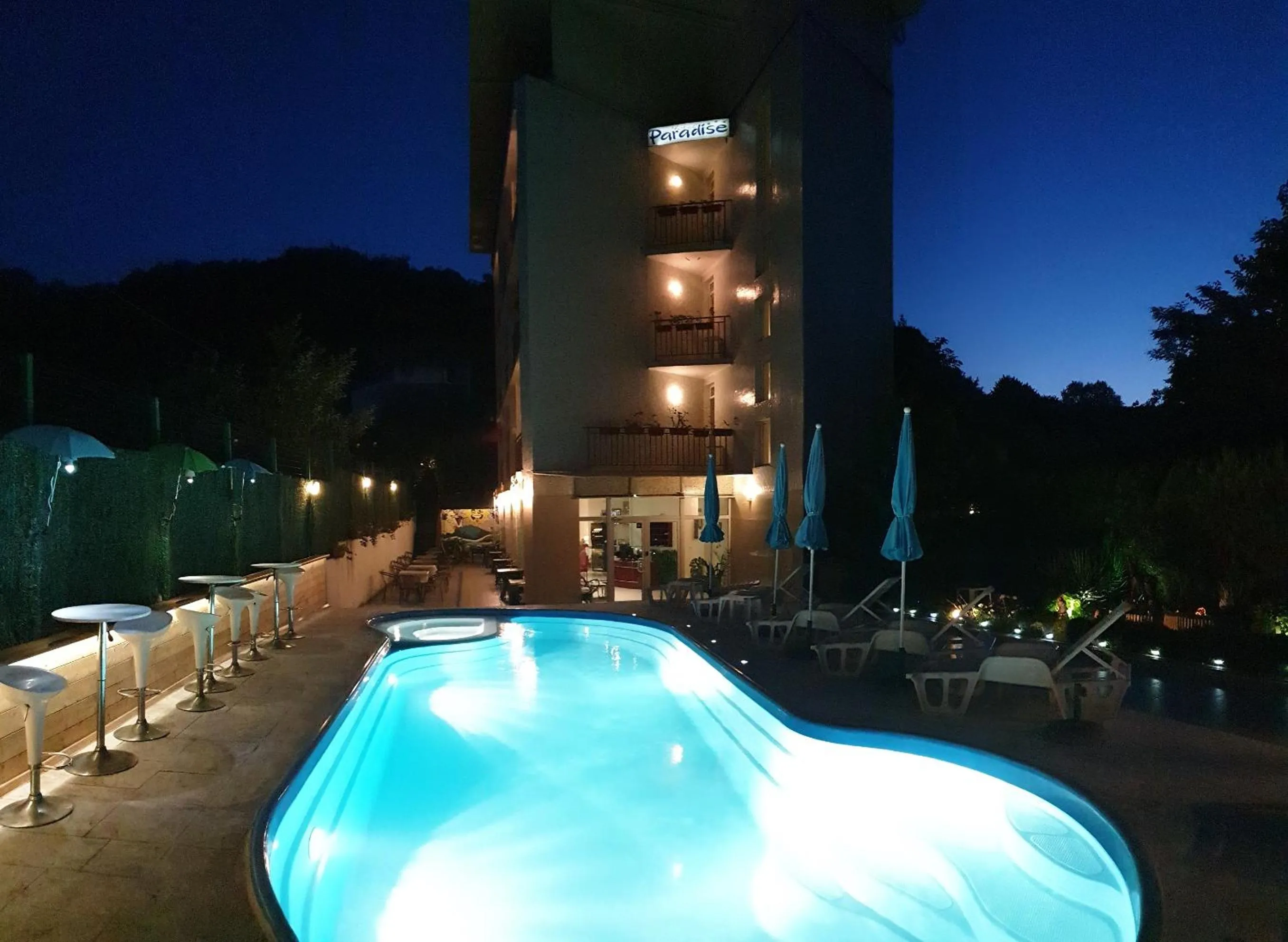 Hotel Paradise