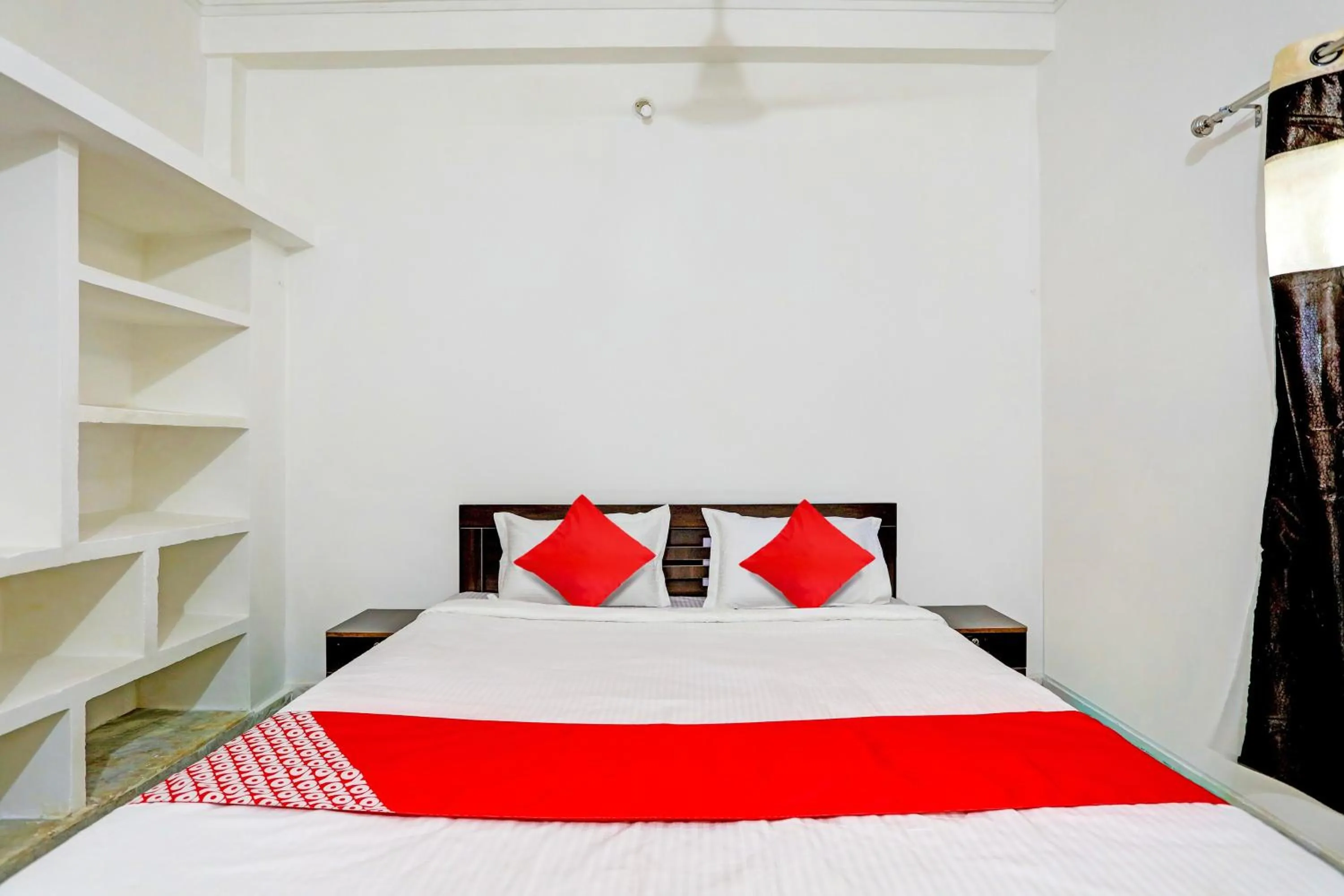 Facade/entrance, Bed in Hotel O Dibya Guest House