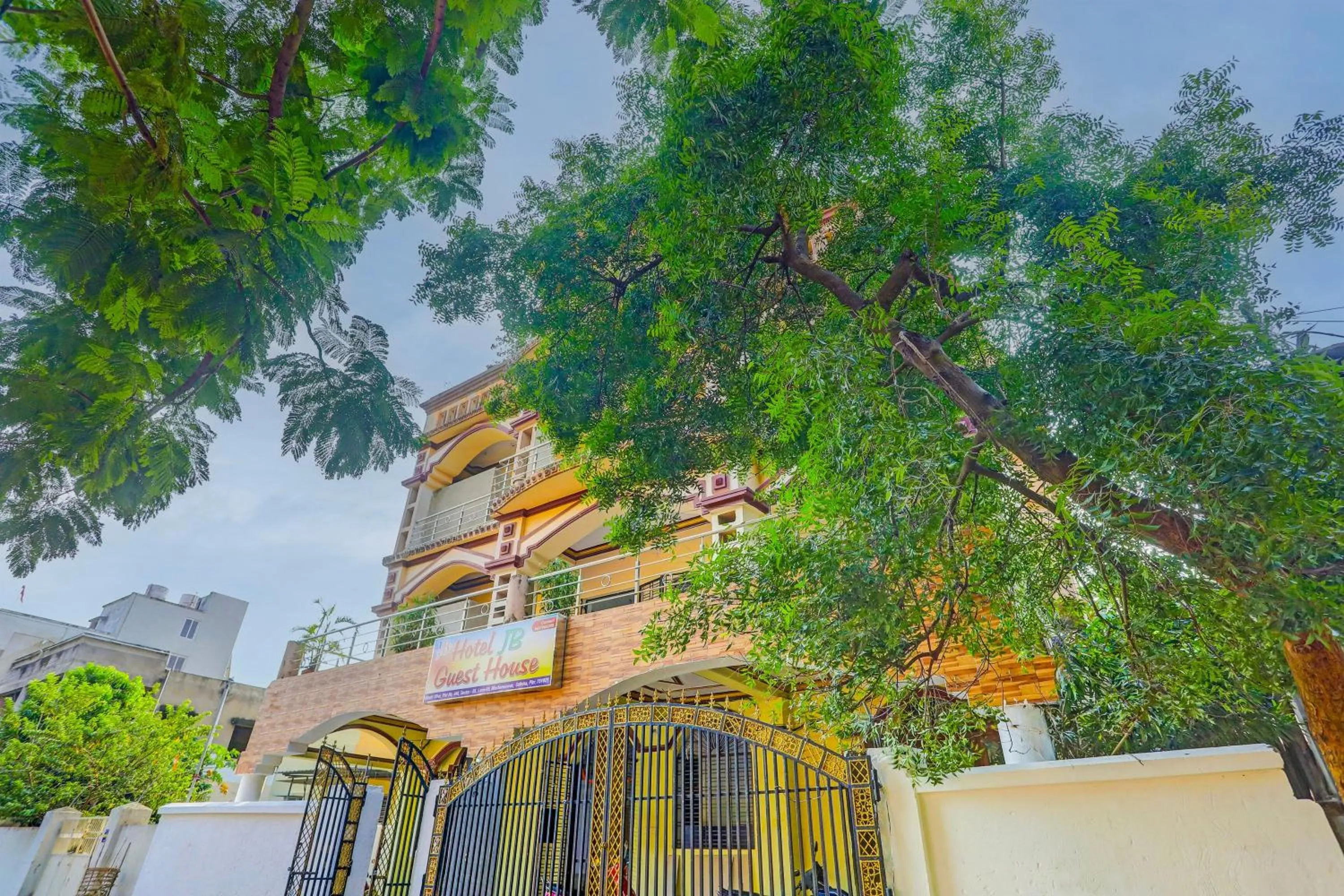 Facade/entrance in Hotel O Dibya Guest House