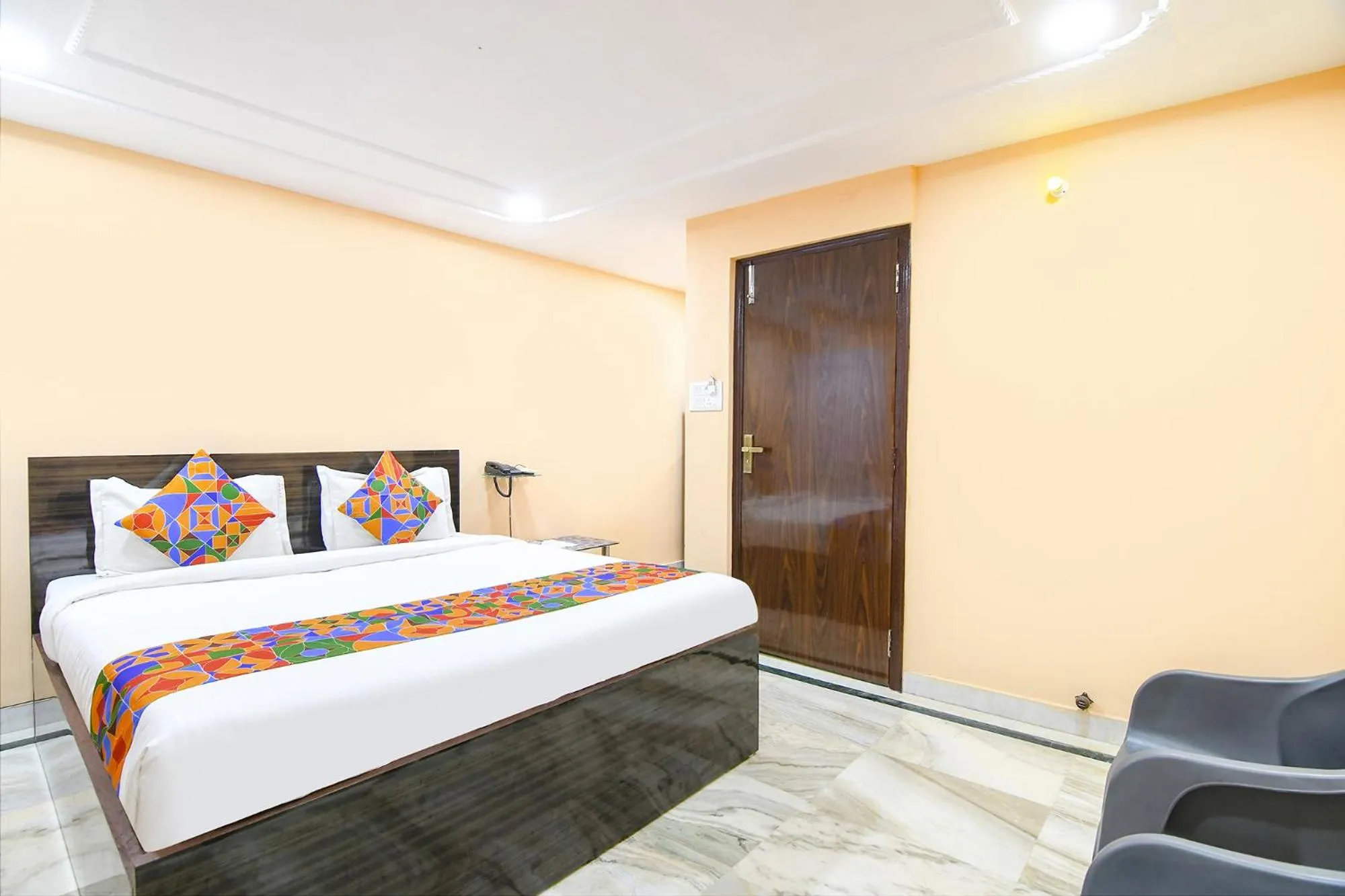 Bed in FabHotel Olive Inn I - 260m from Saltlake Sector V Metro Station