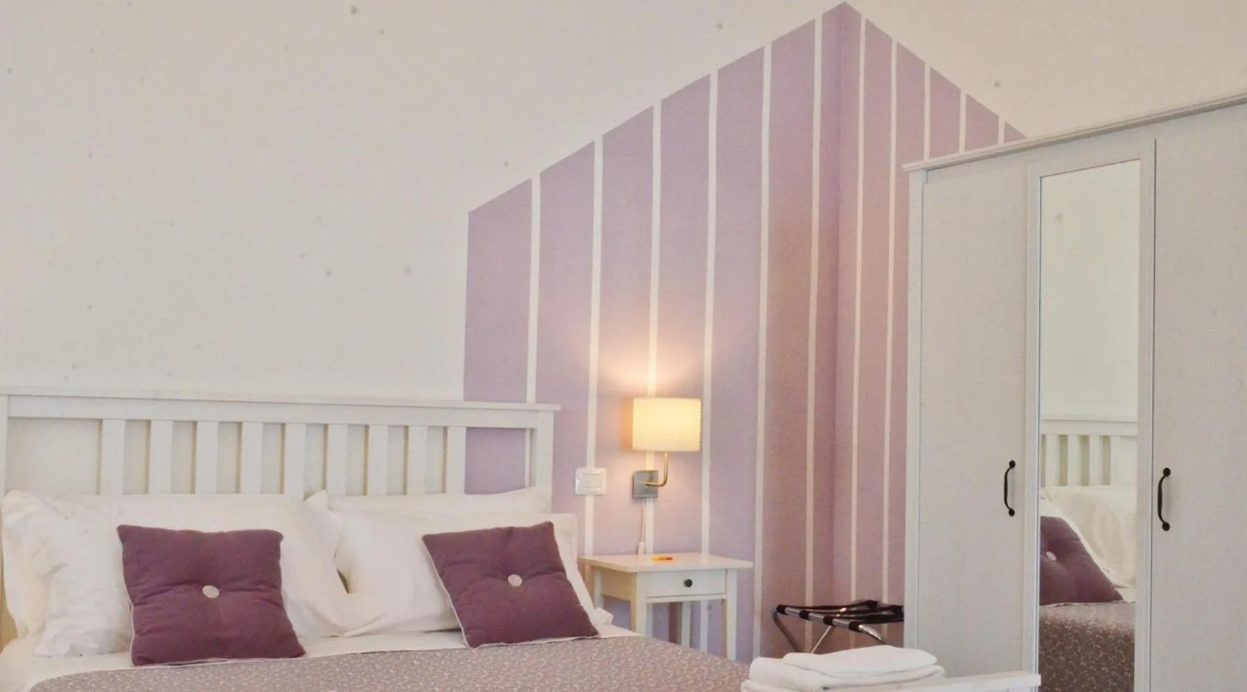 Decorative detail, Bed in Petit Hotel