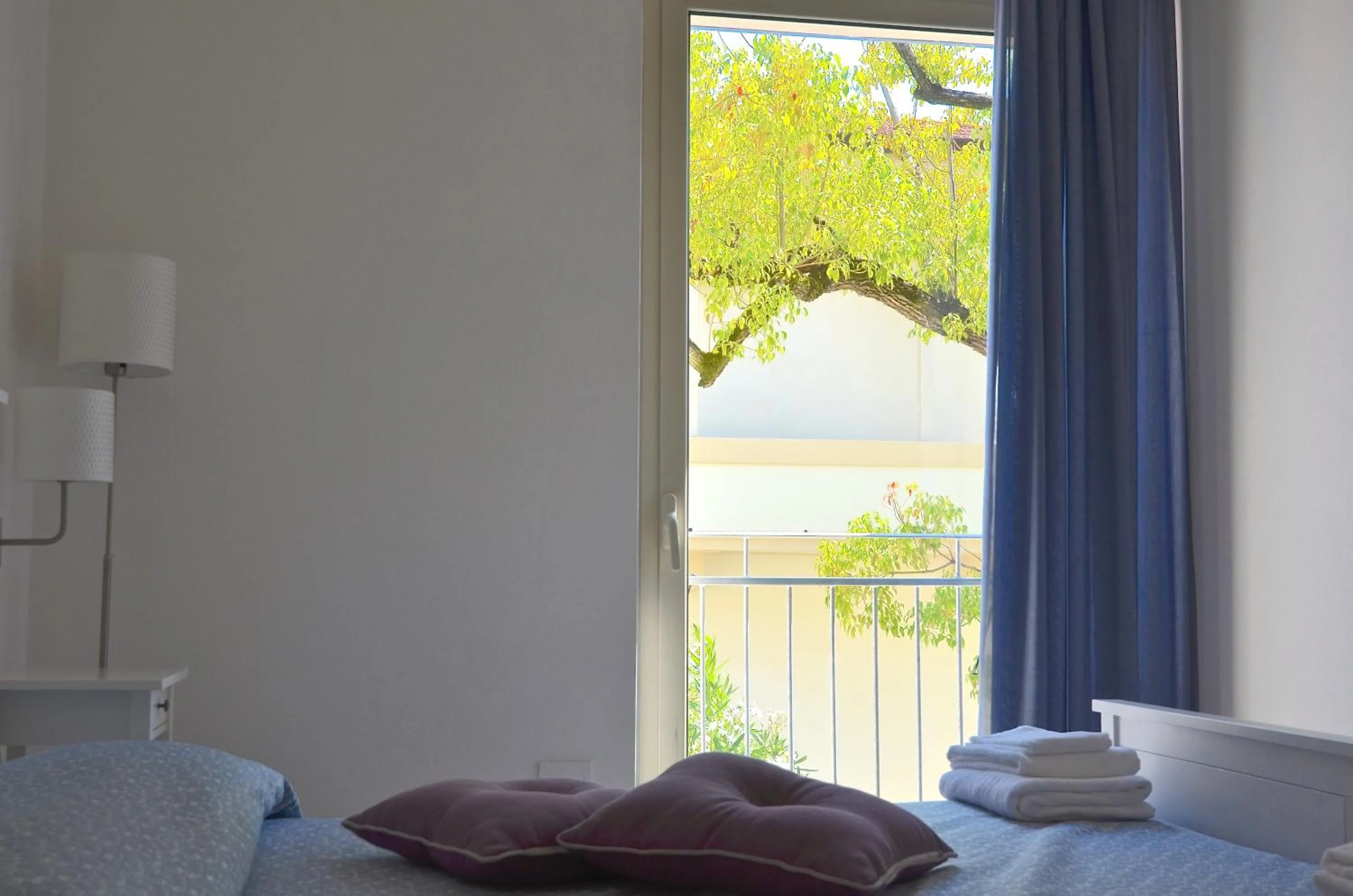 Photo of the whole room, Bed in Petit Hotel