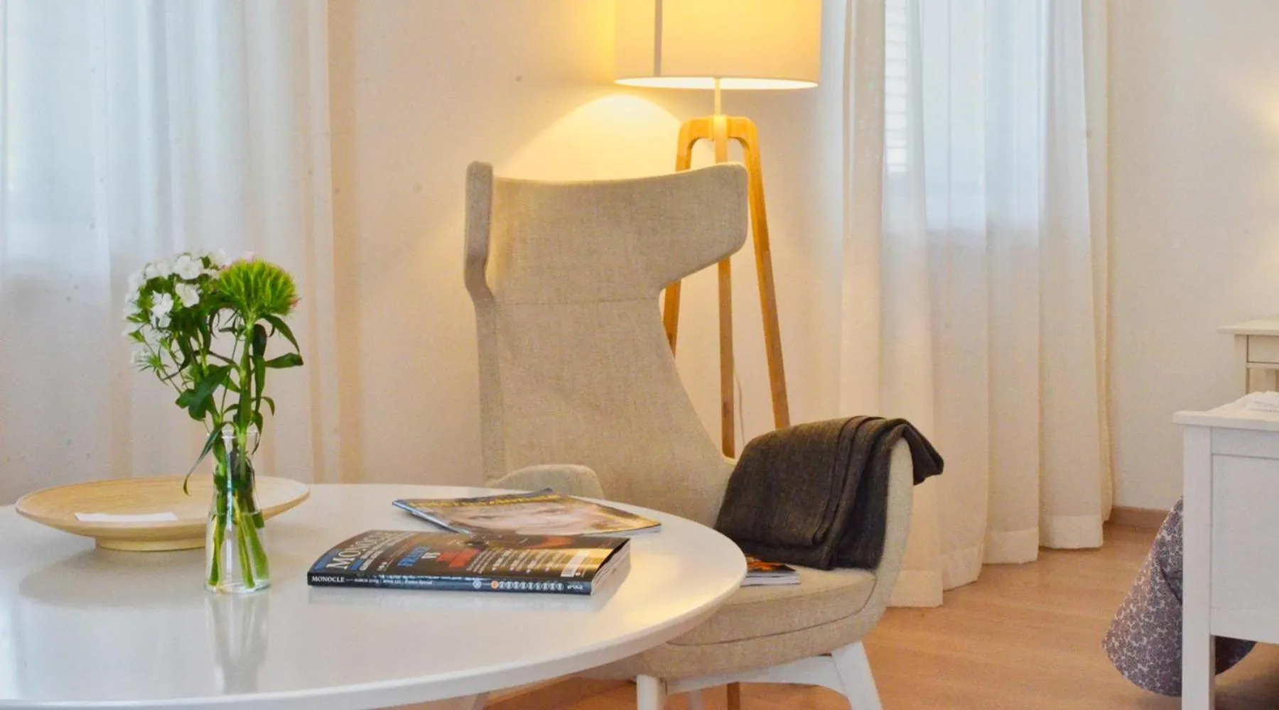 Photo of the whole room in Petit Hotel