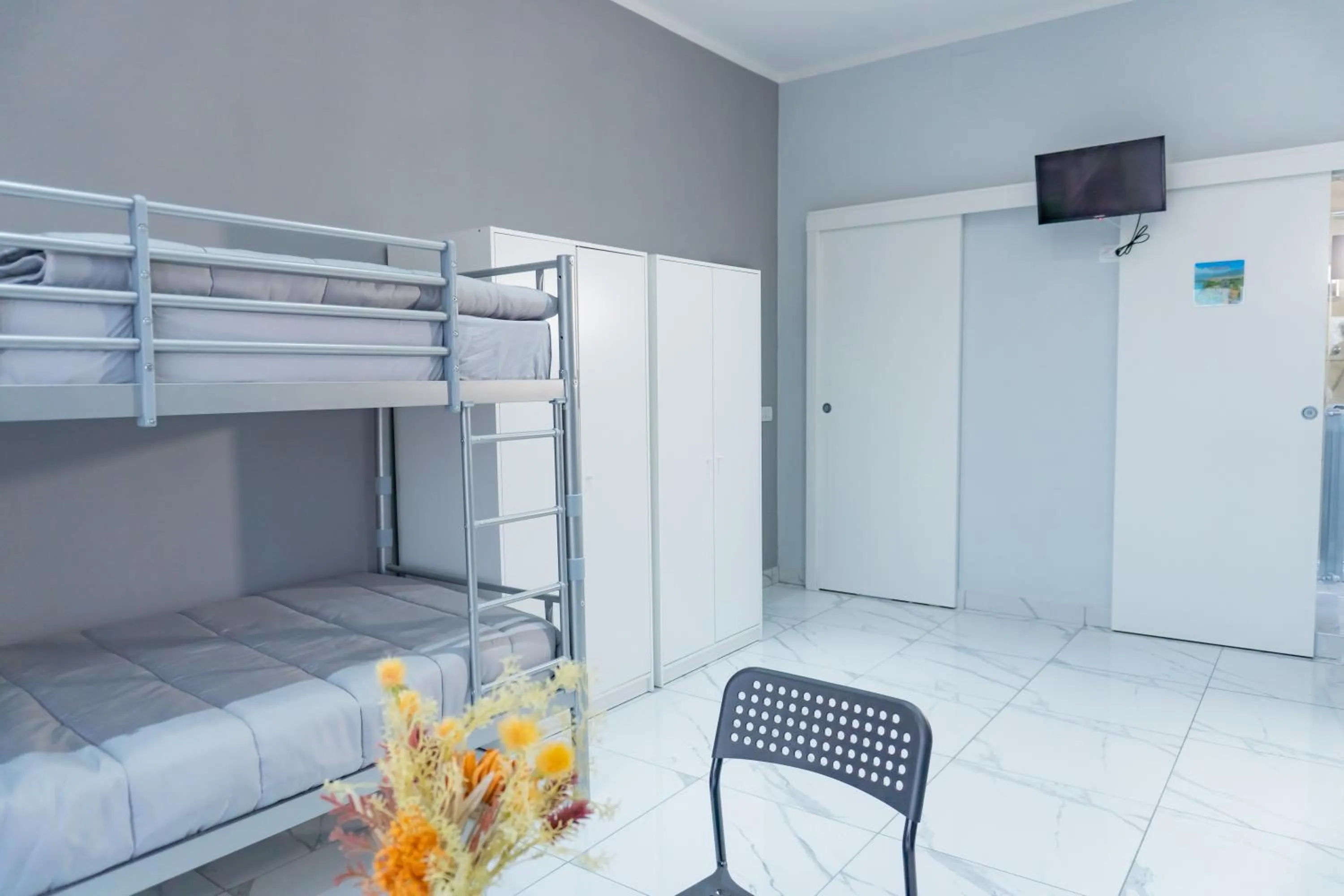 Bed in Hostel Partenope