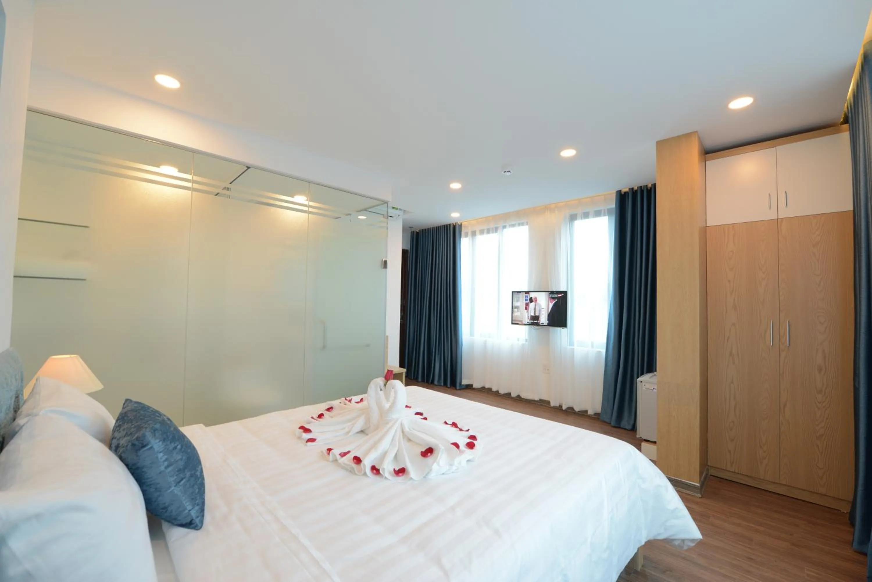 Photo of the whole room, Bed in Hanoi Prime Garden Hotel & Spa