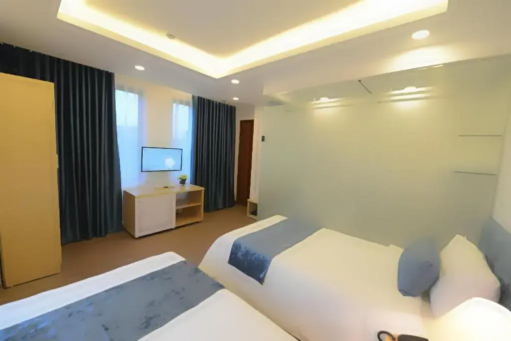 Triple Room in Hanoi Prime Garden Hotel & Spa Triple Room in Hanoi Prime Garden Hotel & Spa