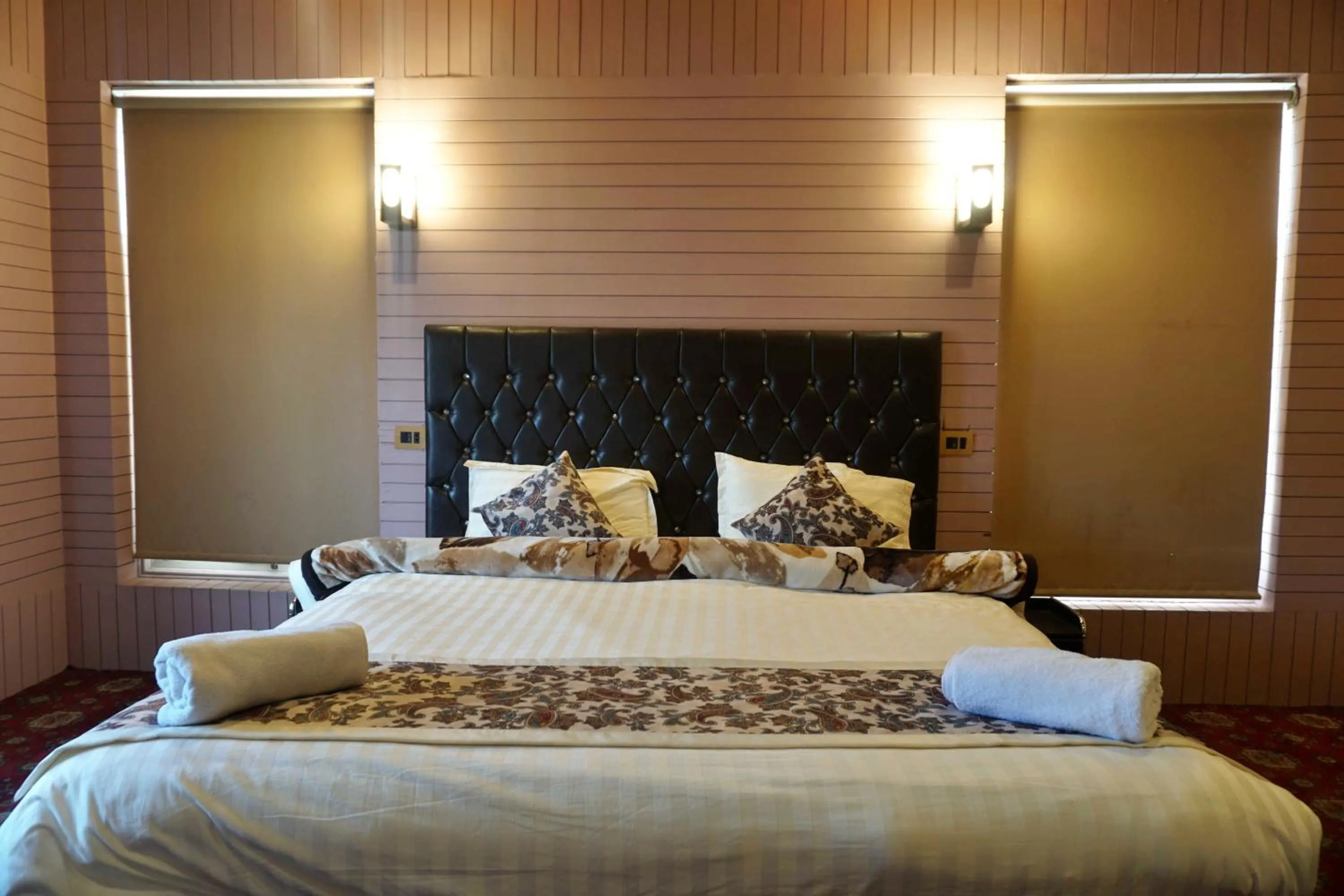 Bed in The GoodFind Residency