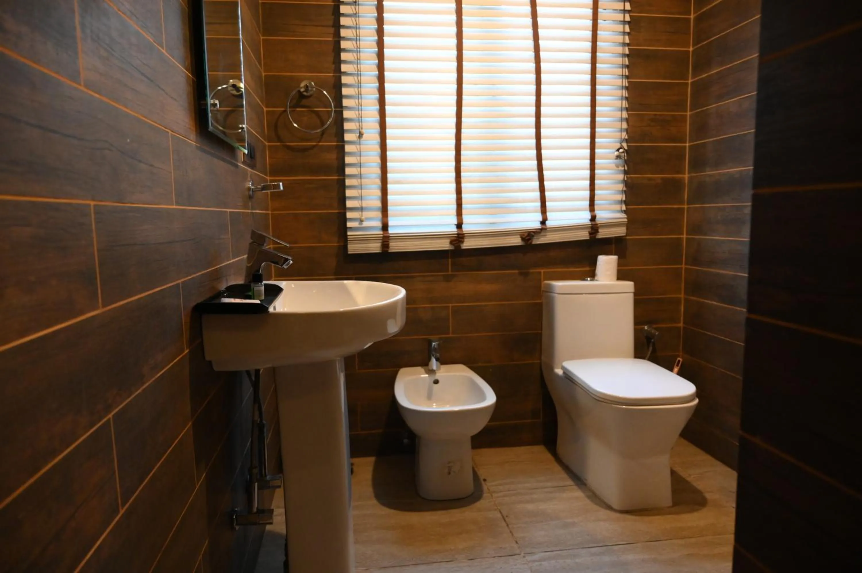 Toilet in The GoodFind Residency