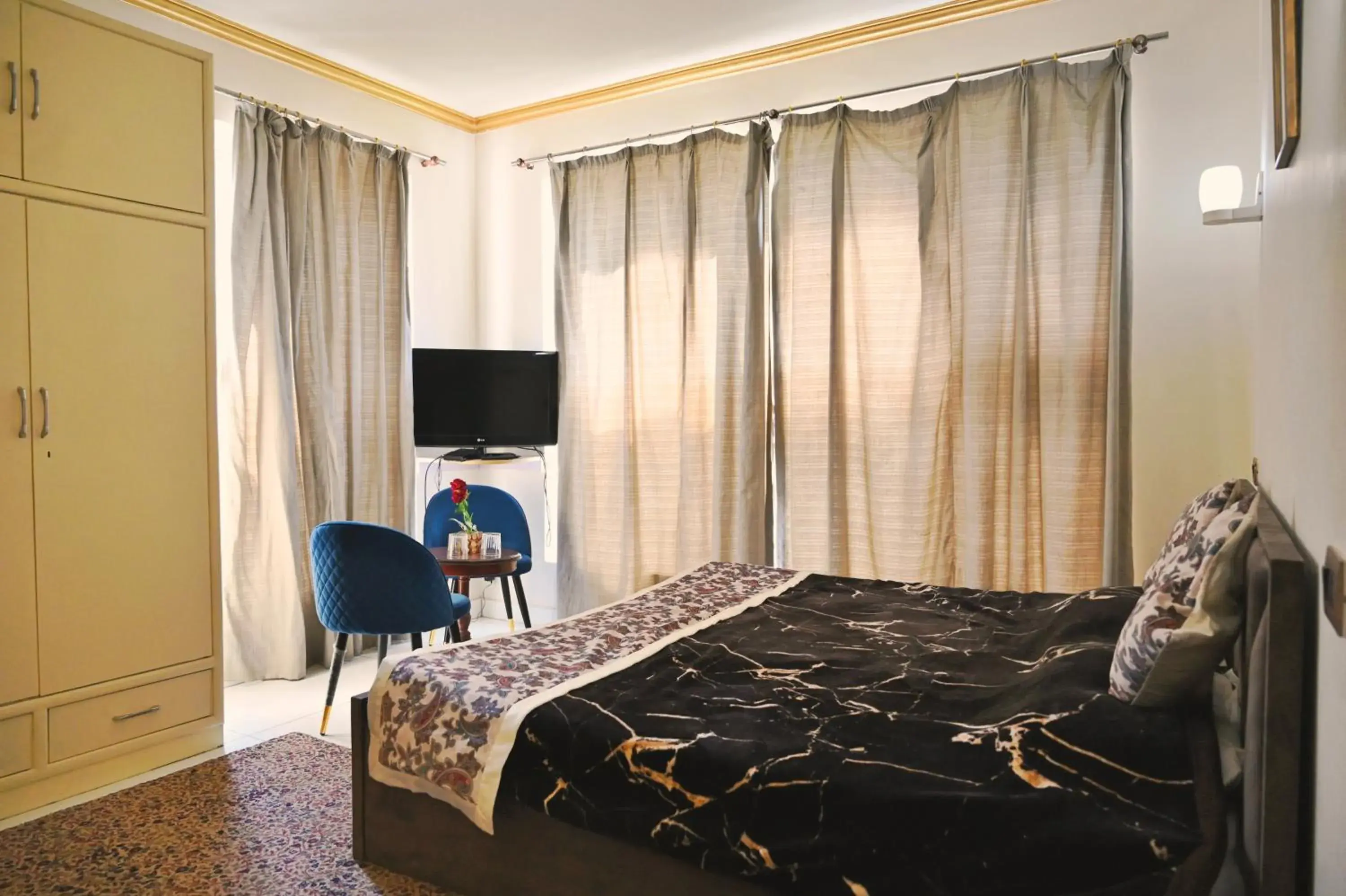 Bed in The GoodFind Residency Bed in The GoodFind Residency