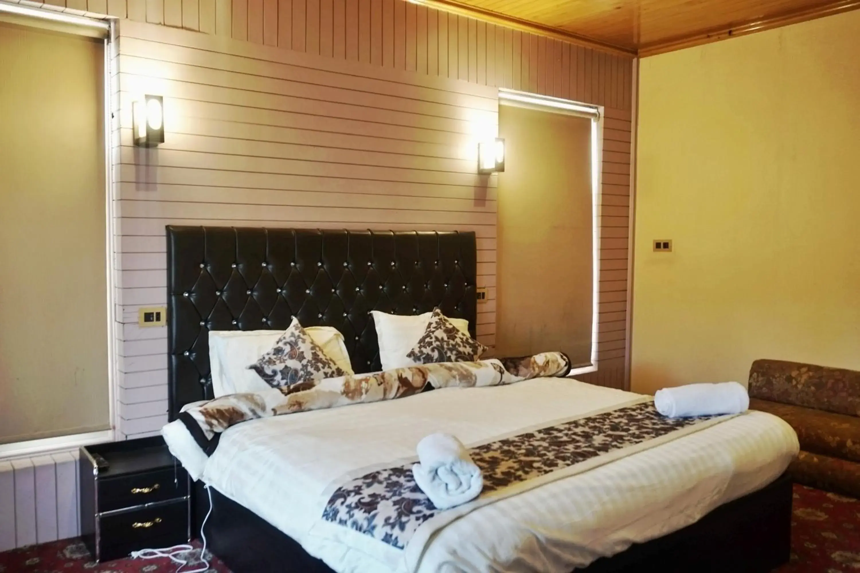 Bed in The GoodFind Residency Bed in The GoodFind Residency