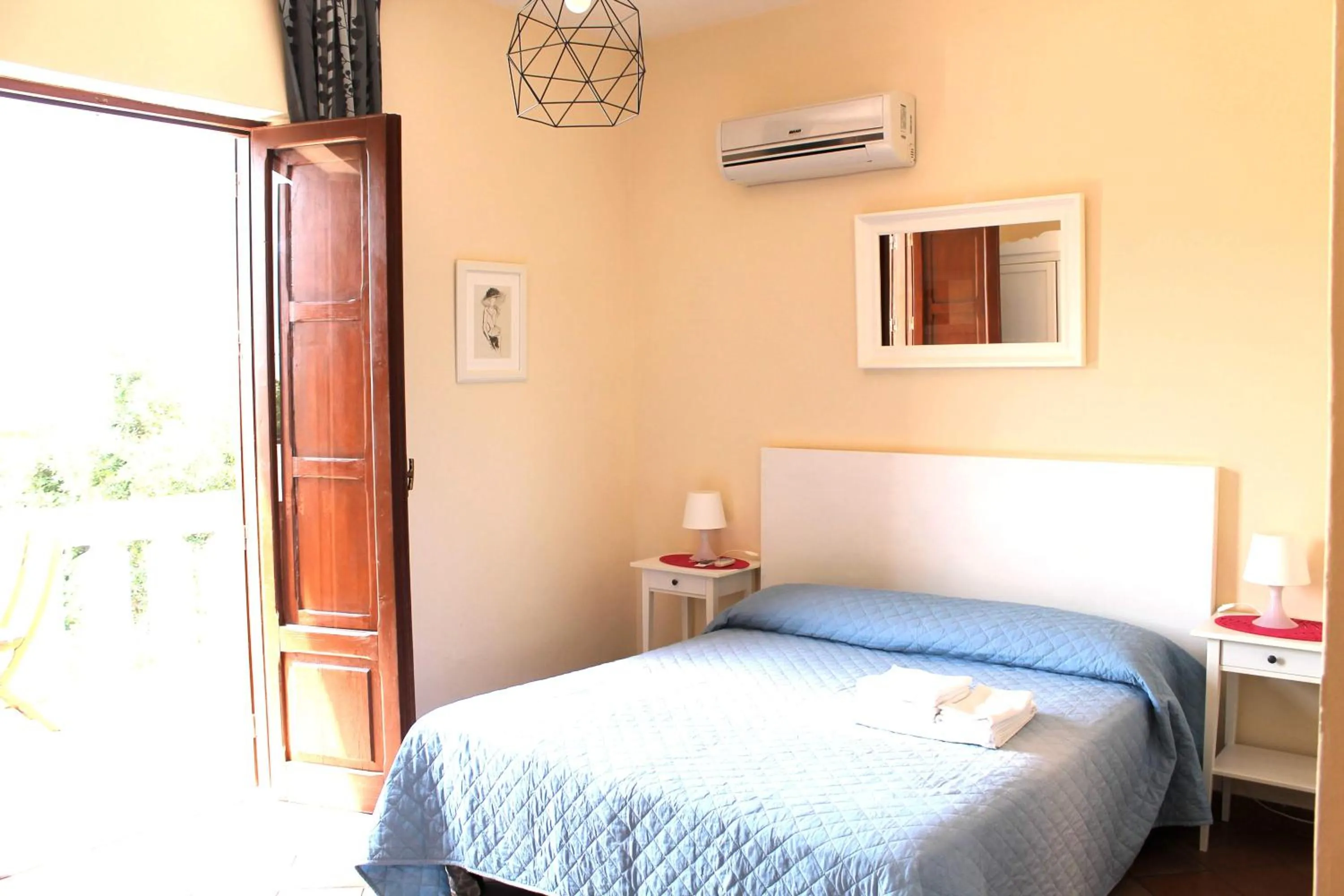 Bedroom, Bed in B&B Nettuno San Leone