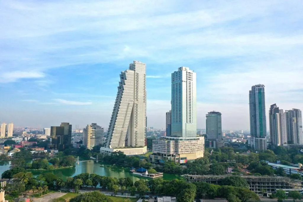 Property building in Luxe Colombo Heights