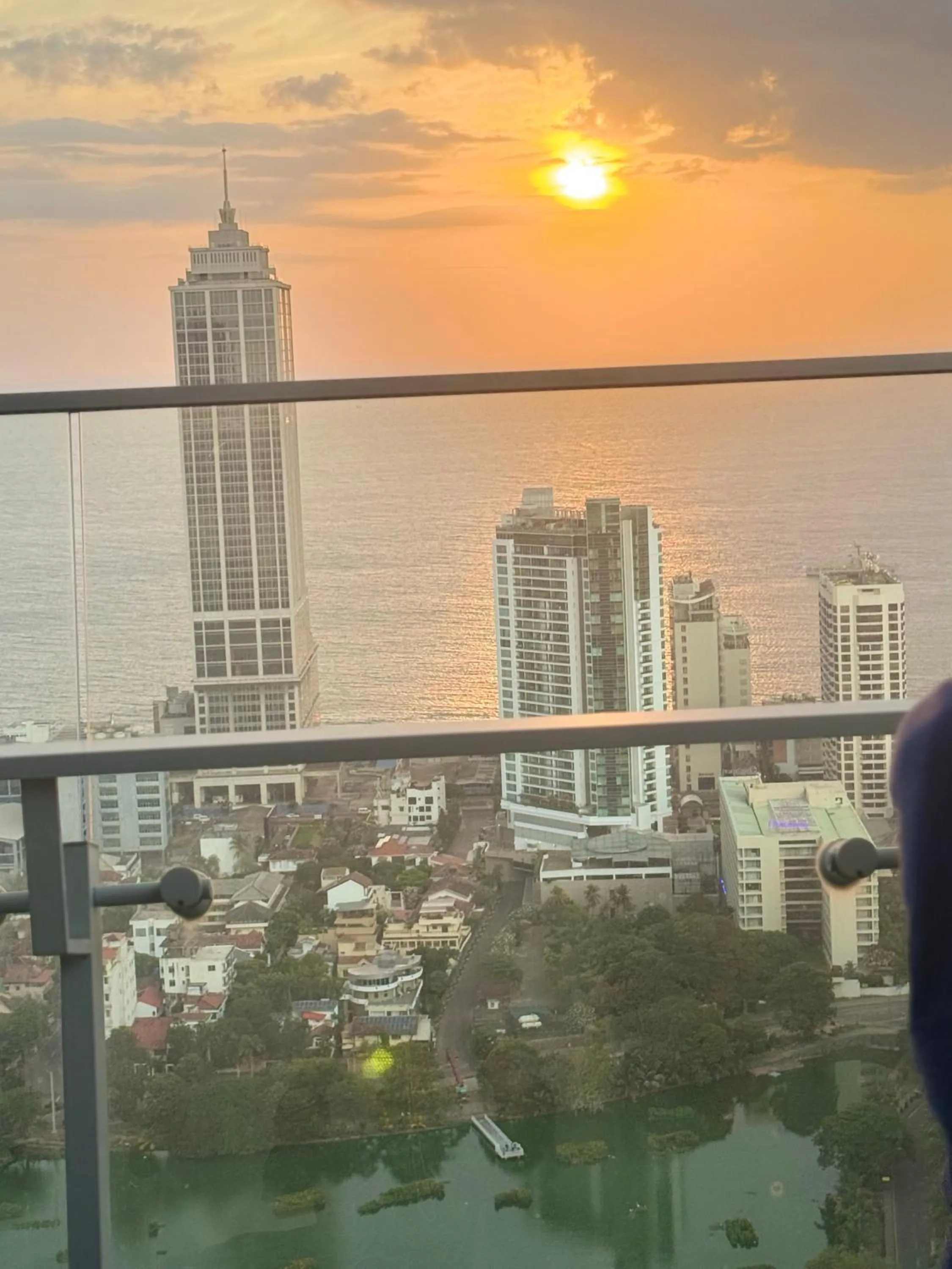 Luxe Colombo Heights