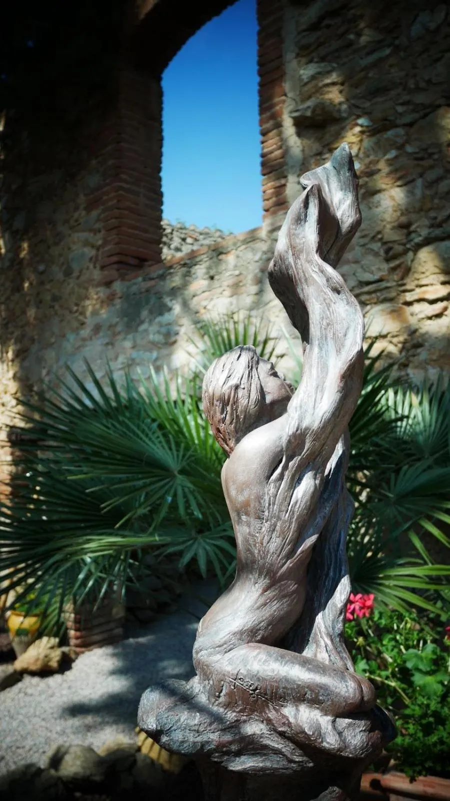 Garden in Mas Peu Del Causse