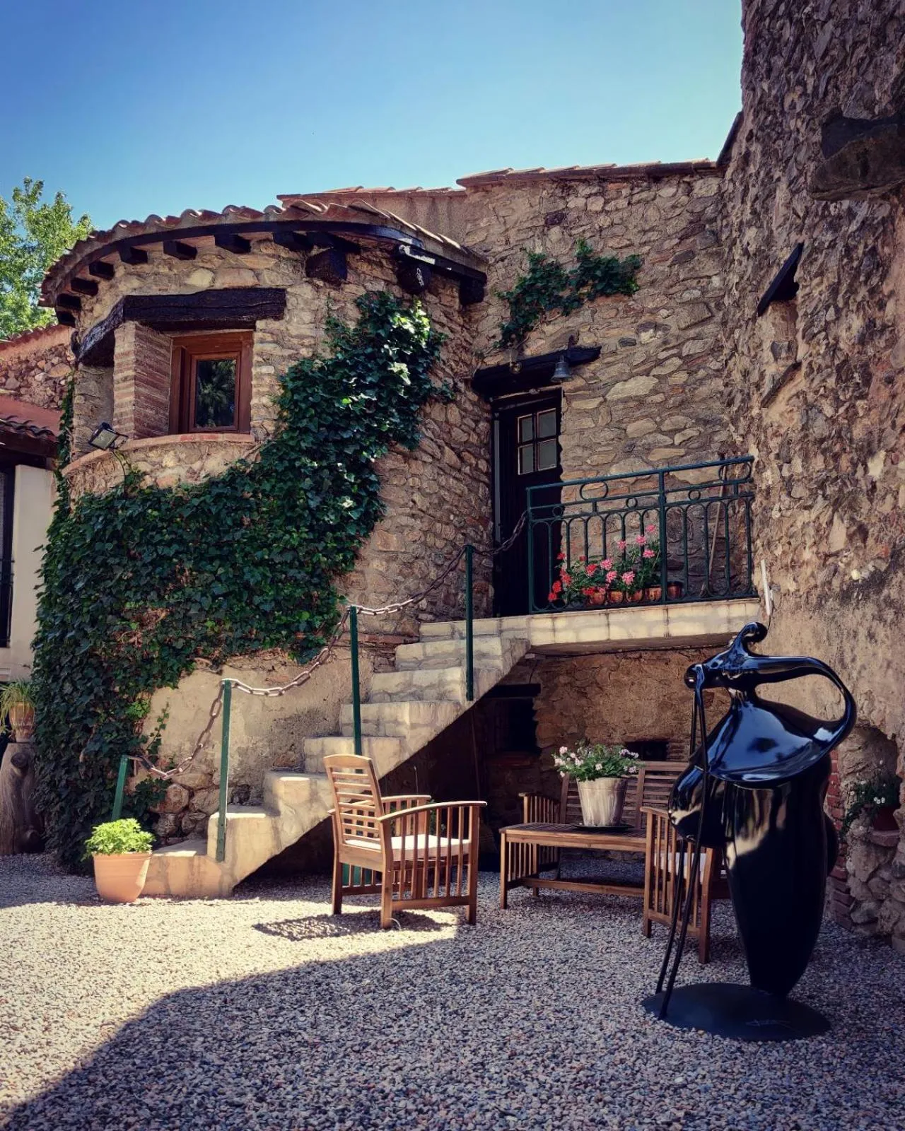 Property building in Mas Peu Del Causse