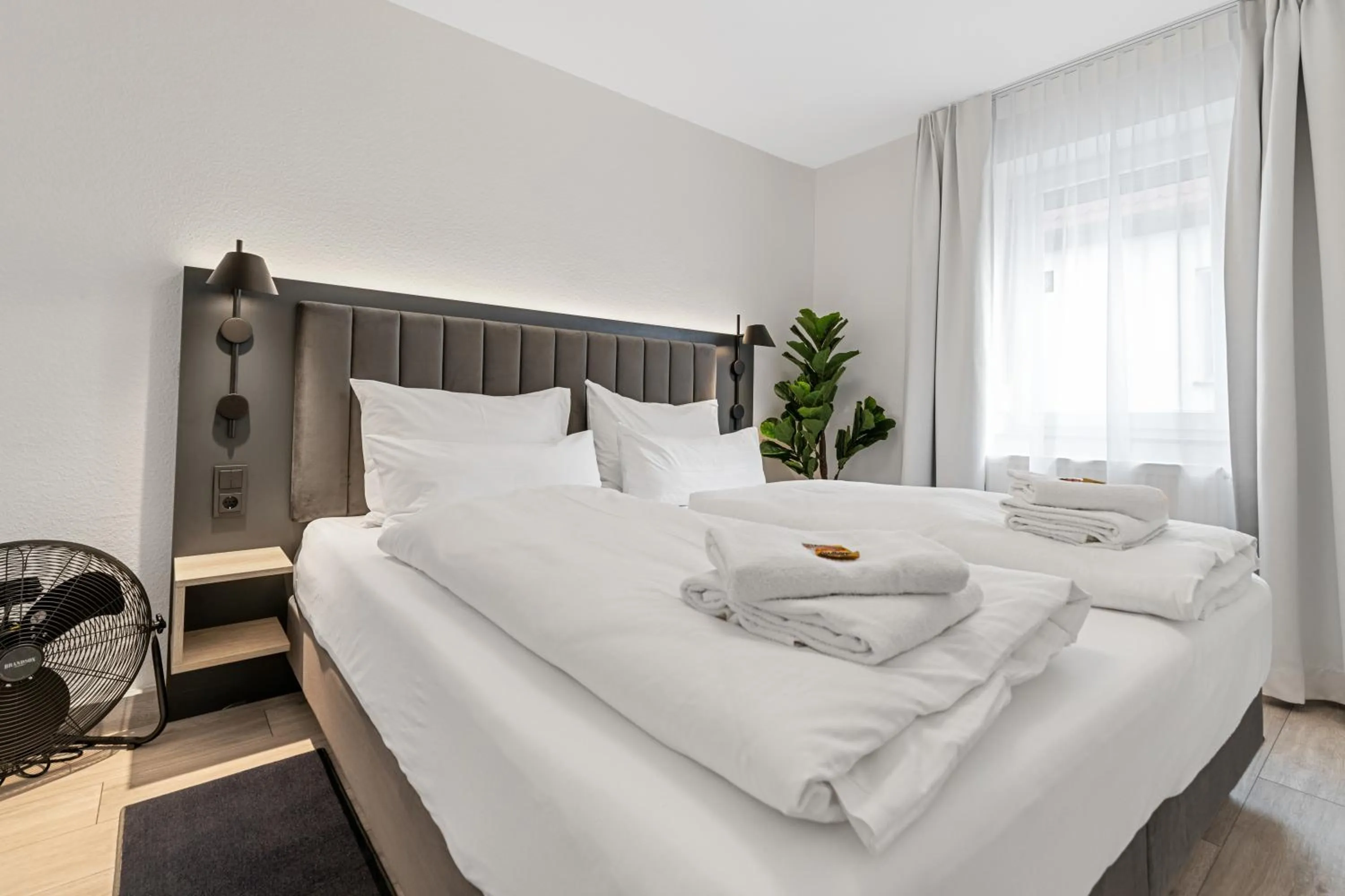 Bed in BRIGHT Herzogenaurach Zentrum