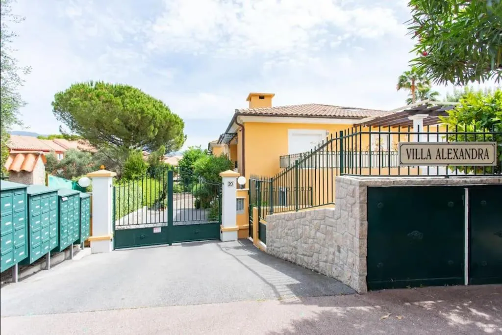 Saint Jean Cap Ferrat grand Studio avec terrasse