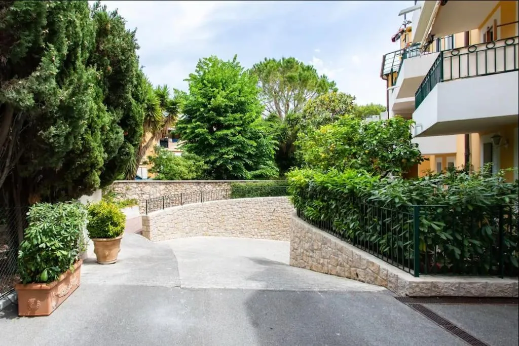 Saint Jean Cap Ferrat grand Studio avec terrasse