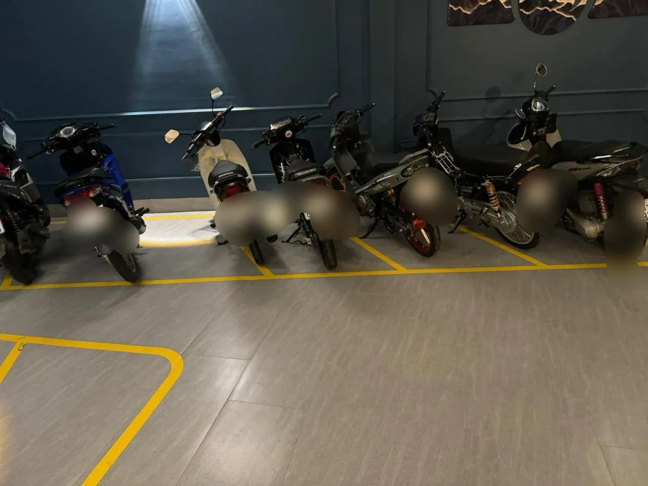 Parking in Bảo Ngọc Hotel