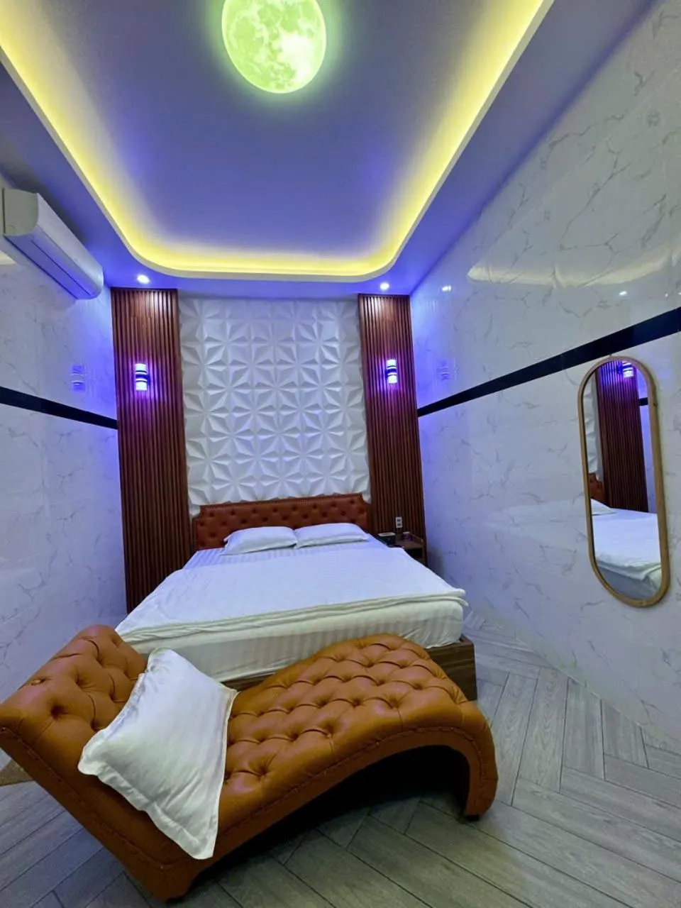 Bed in Bảo Ngọc Hotel