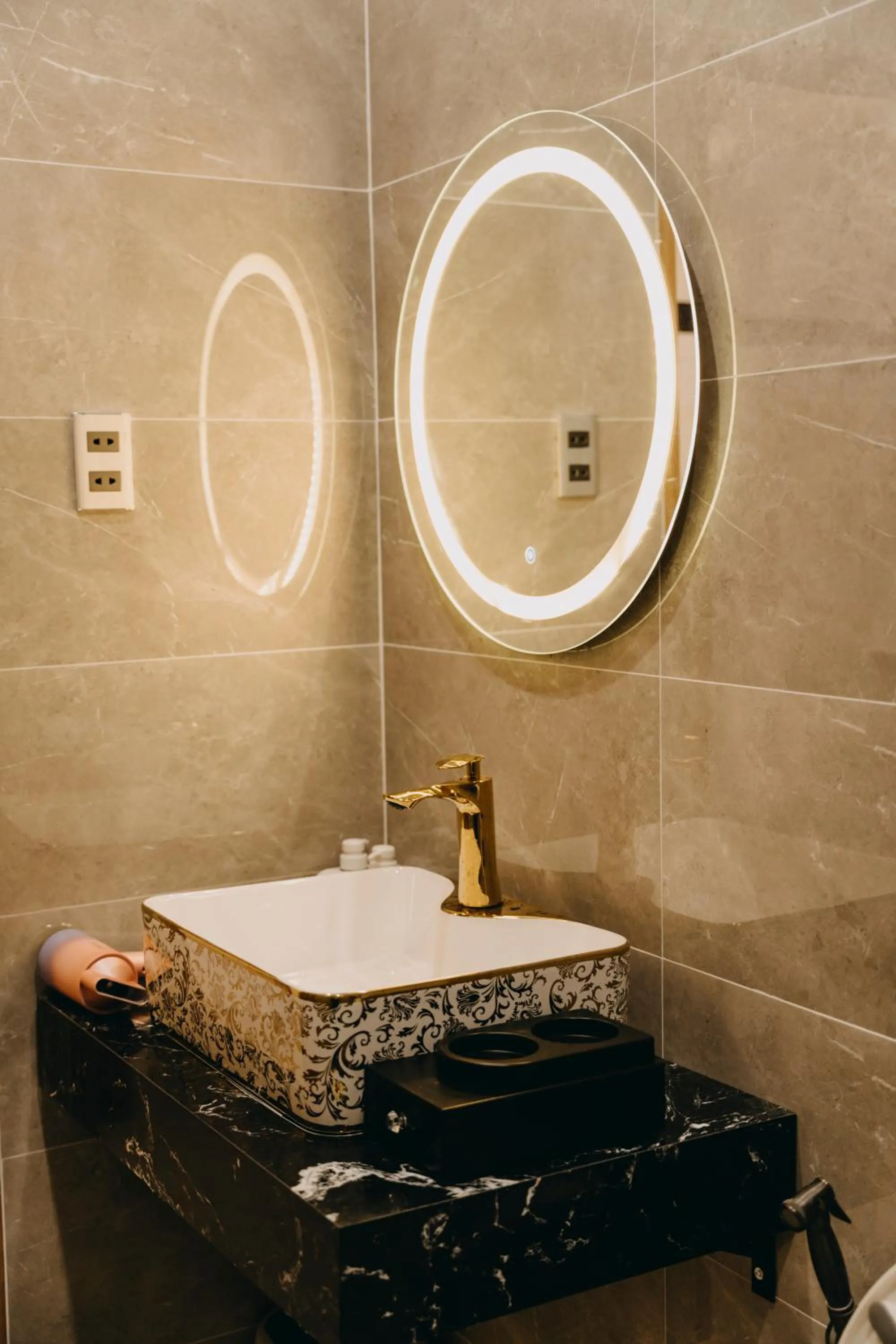 Property building in Bảo Ngọc Hotel