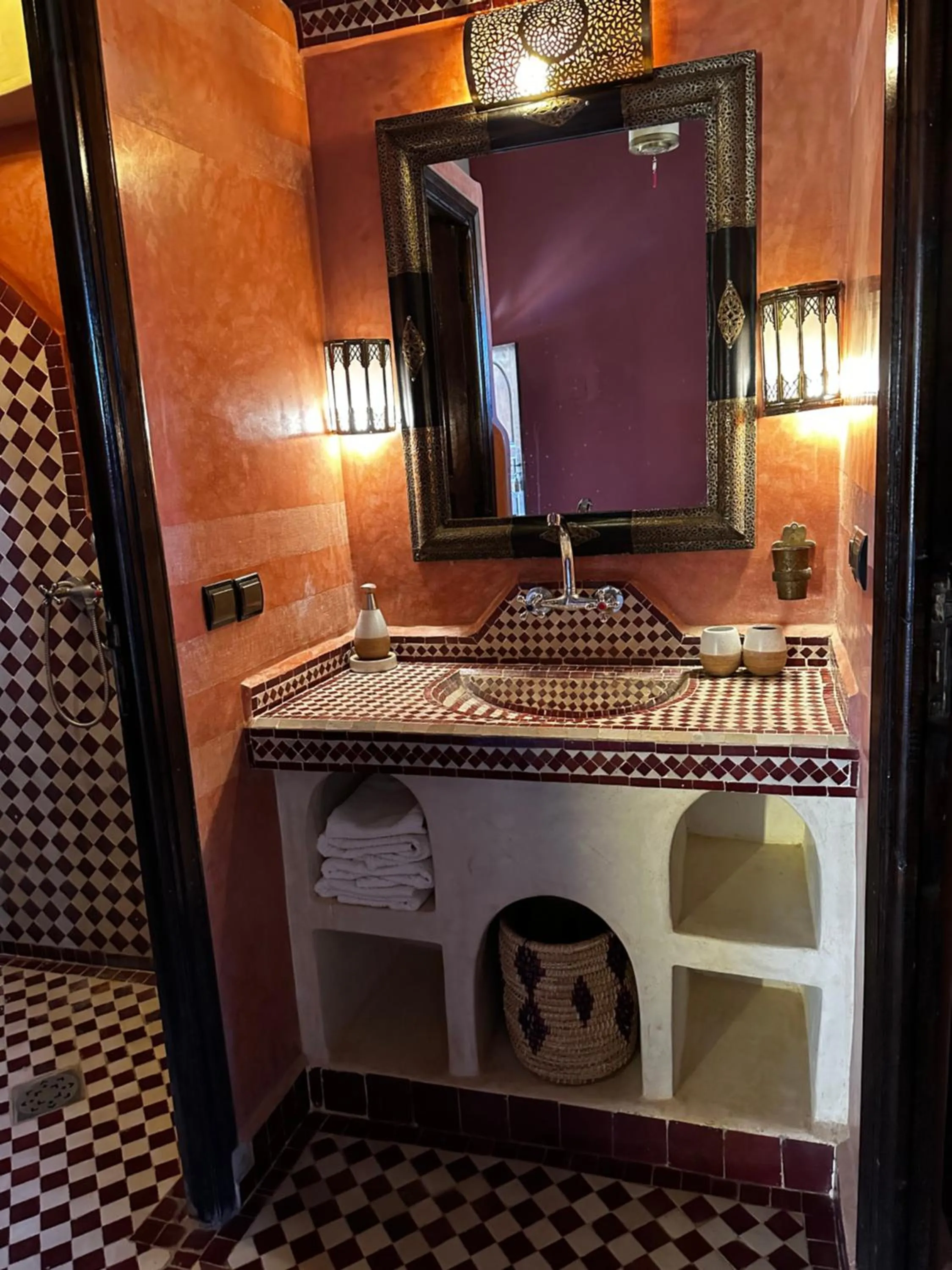 Bathroom in Dar Hassan Merzouga