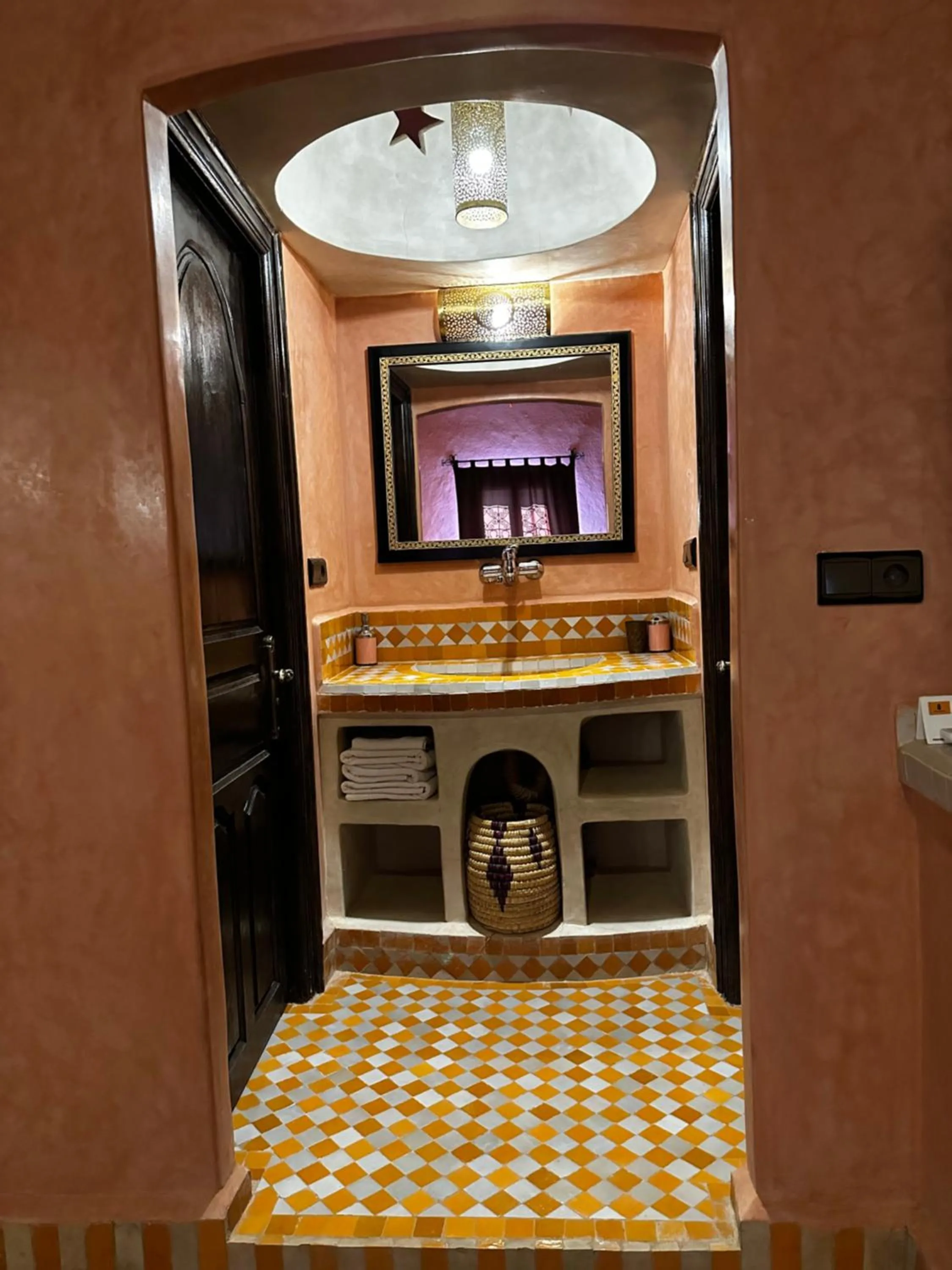 Shower in Dar Hassan Merzouga