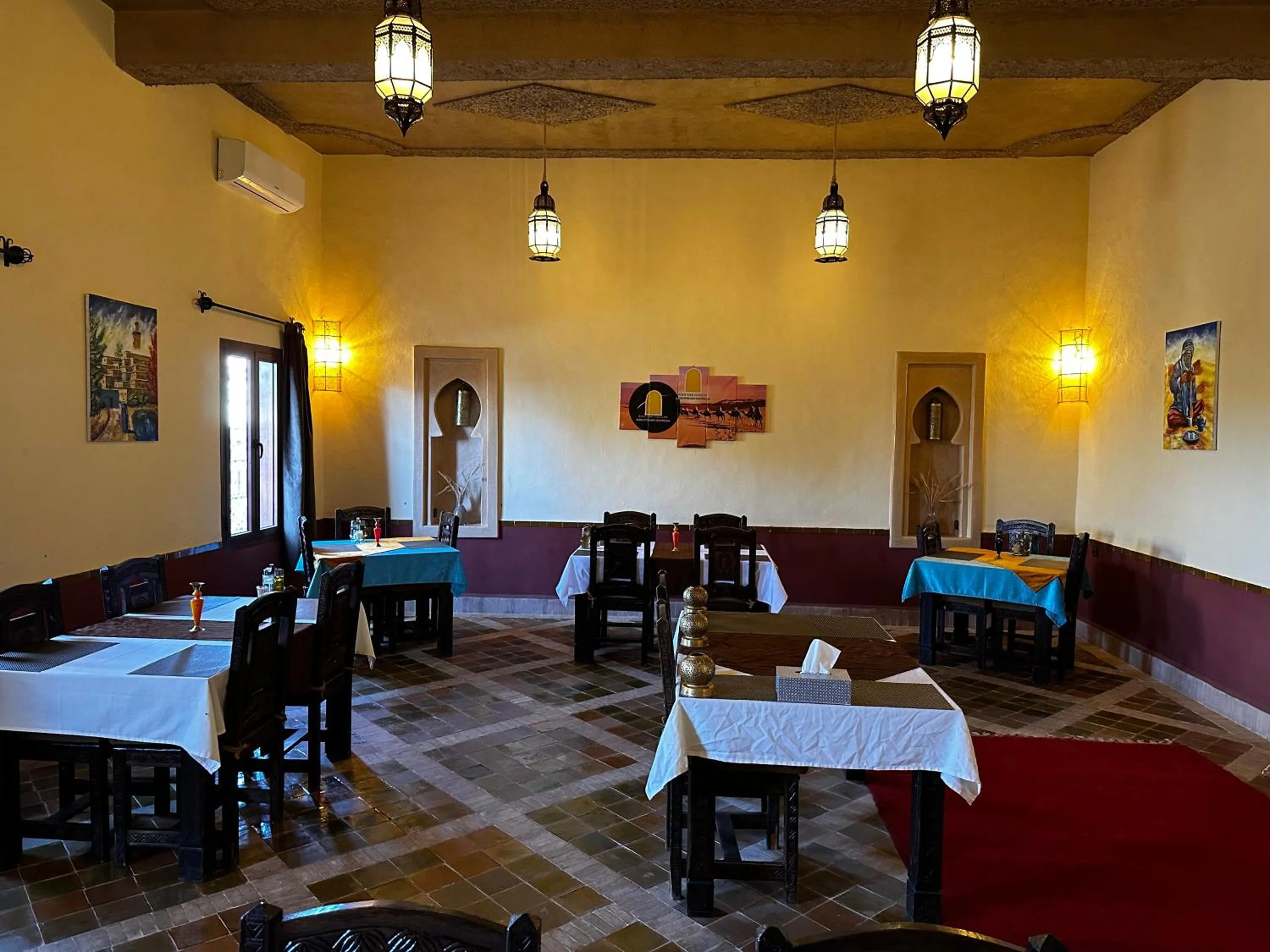 Restaurant/places to eat in Dar Hassan Merzouga