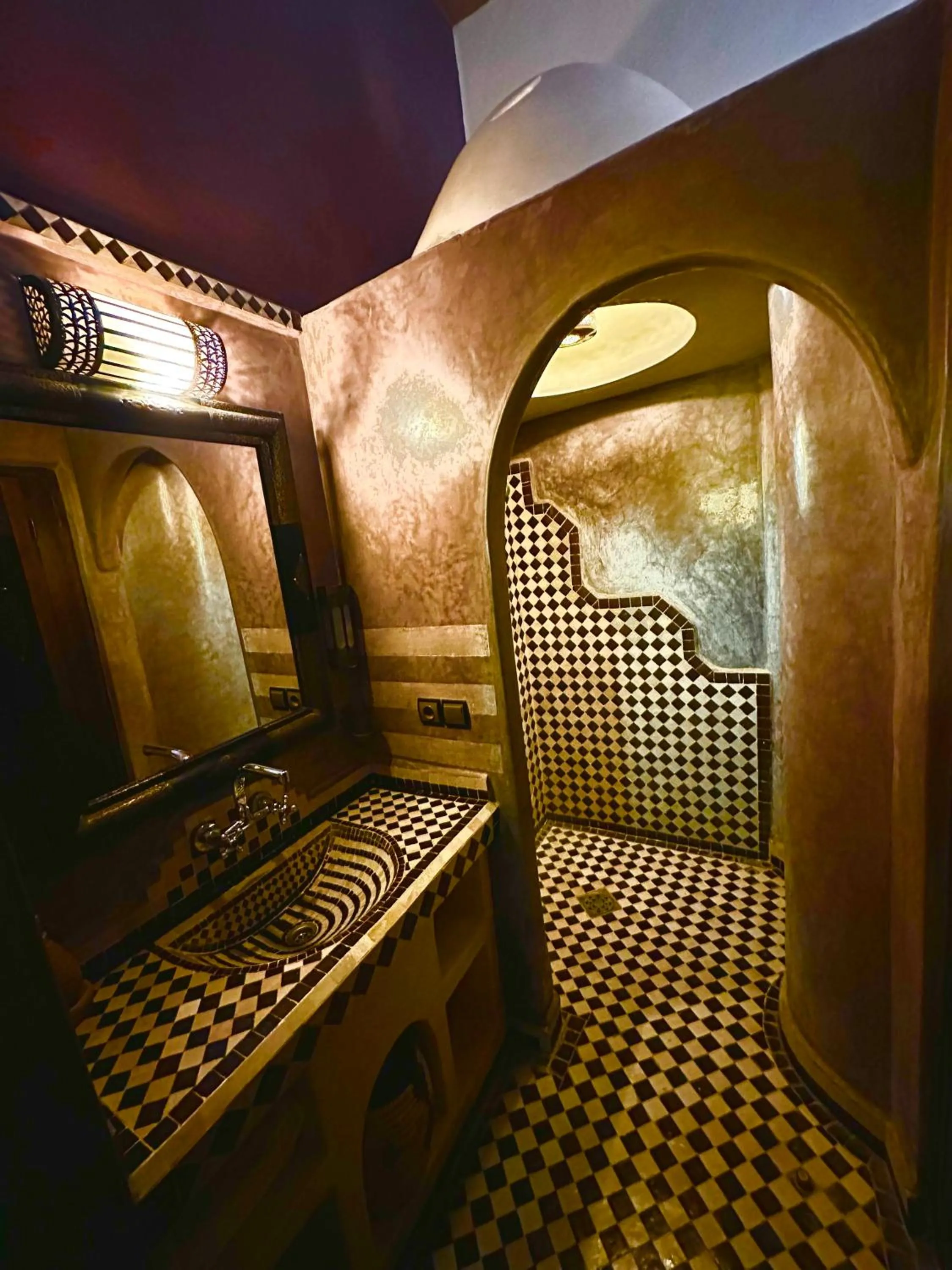 Shower in Dar Hassan Merzouga