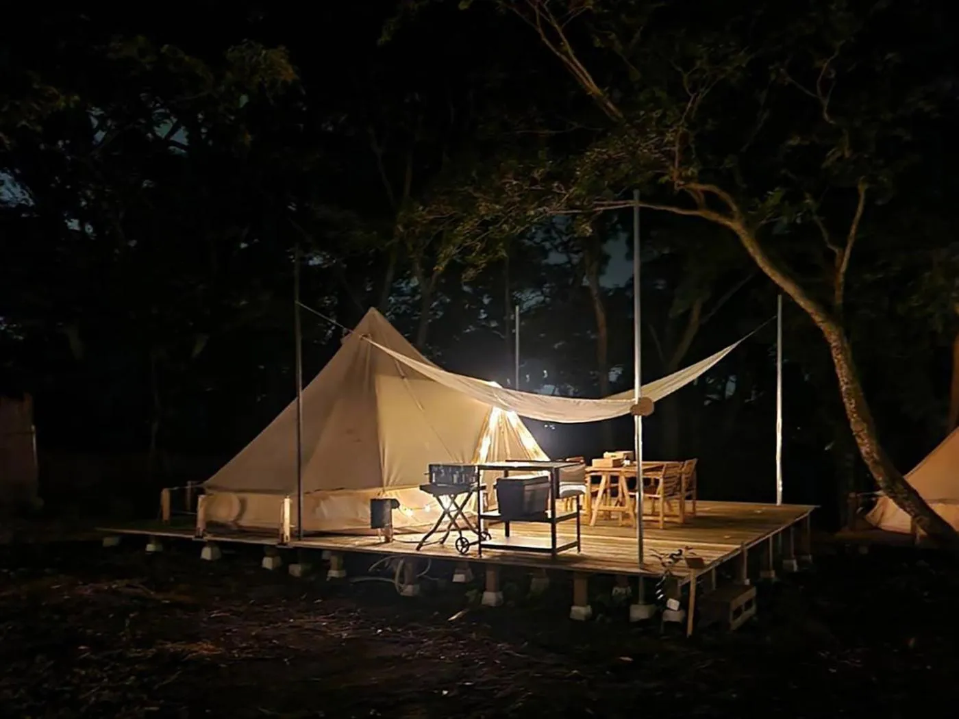 Night in COUSCOUS Glamping Manazuru