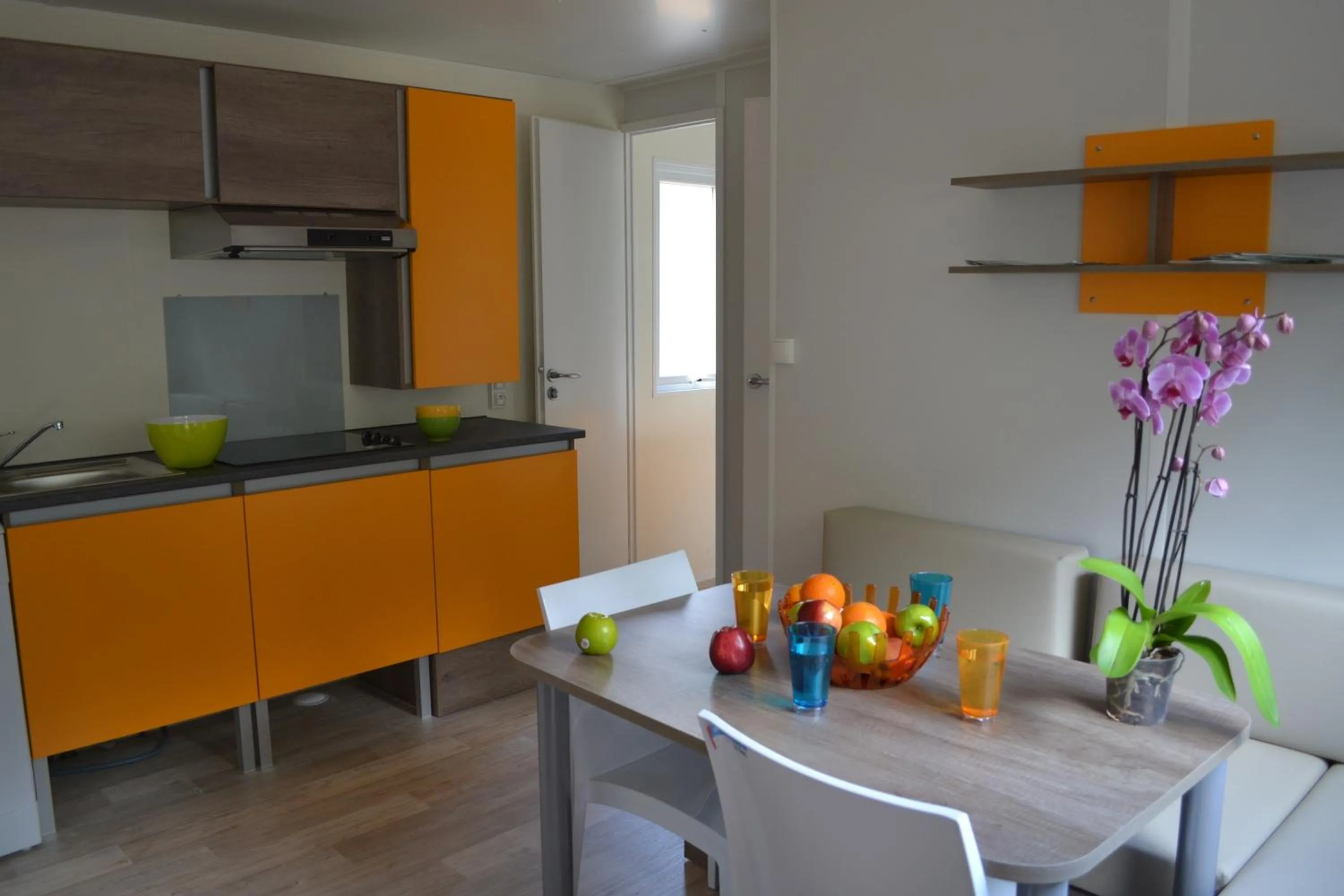 Kitchen or kitchenette in VVF Montagnac Hérault