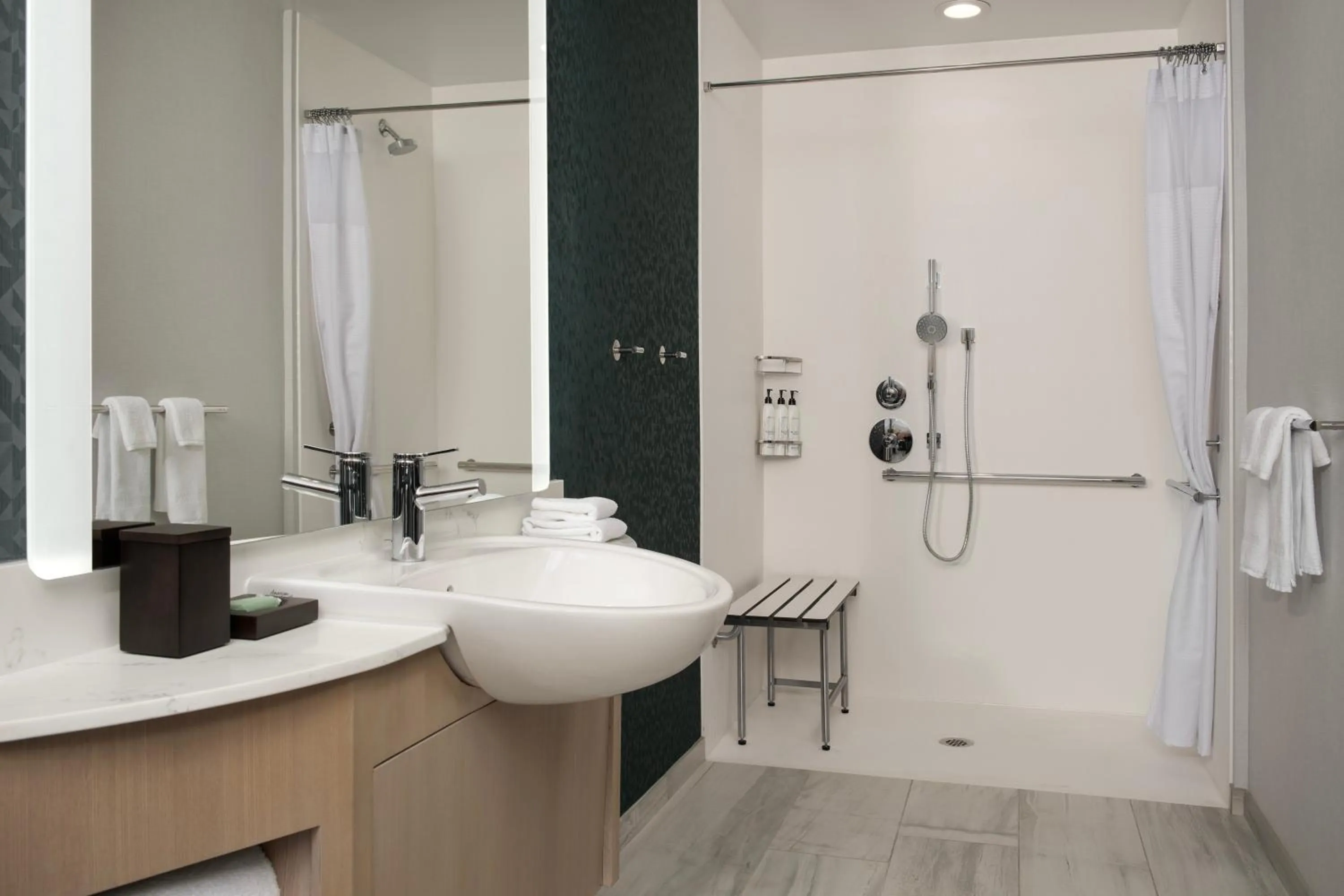 Bathroom in SpringHill Suites by Marriott Sandpoint