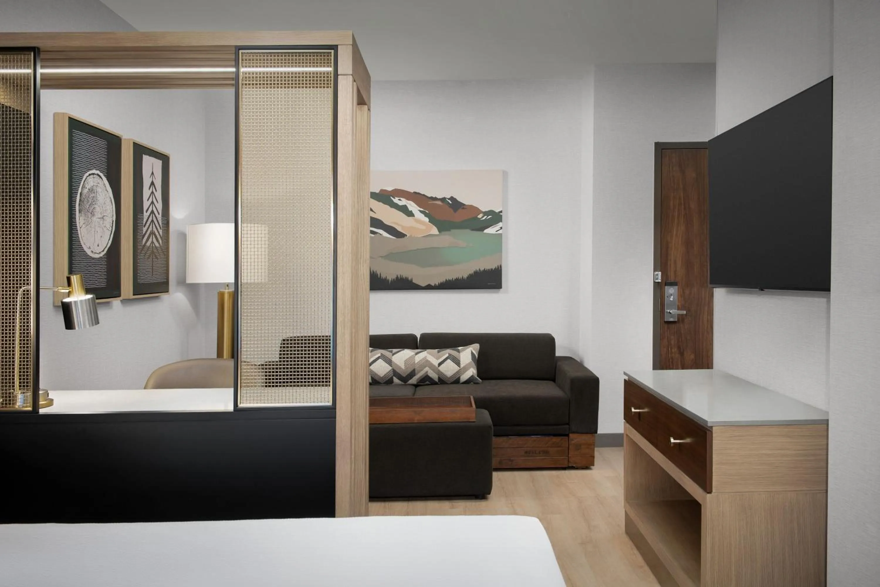 Photo of the whole room, Bed in SpringHill Suites by Marriott Sandpoint