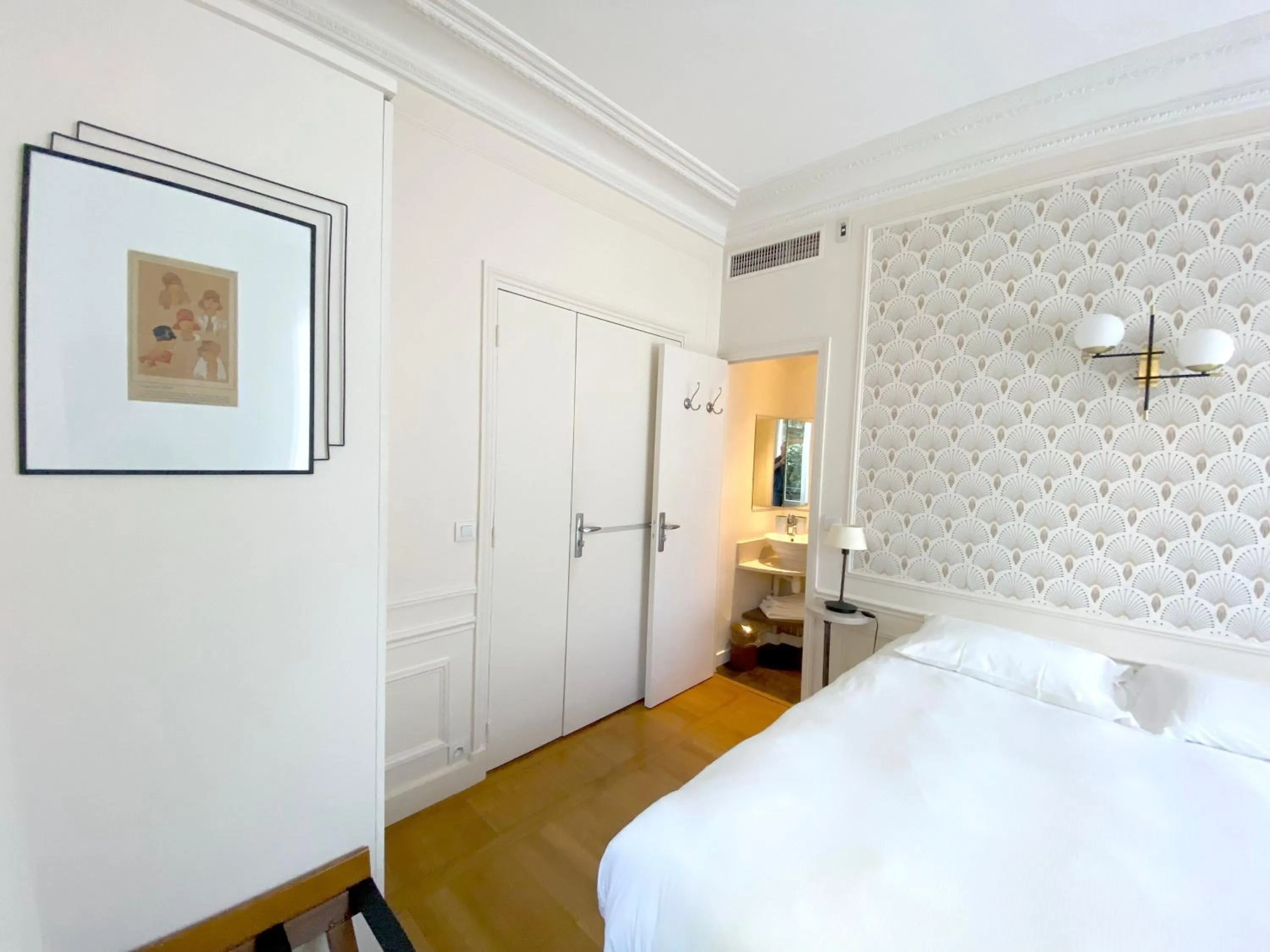 Bed in La Villa Paris - B&B