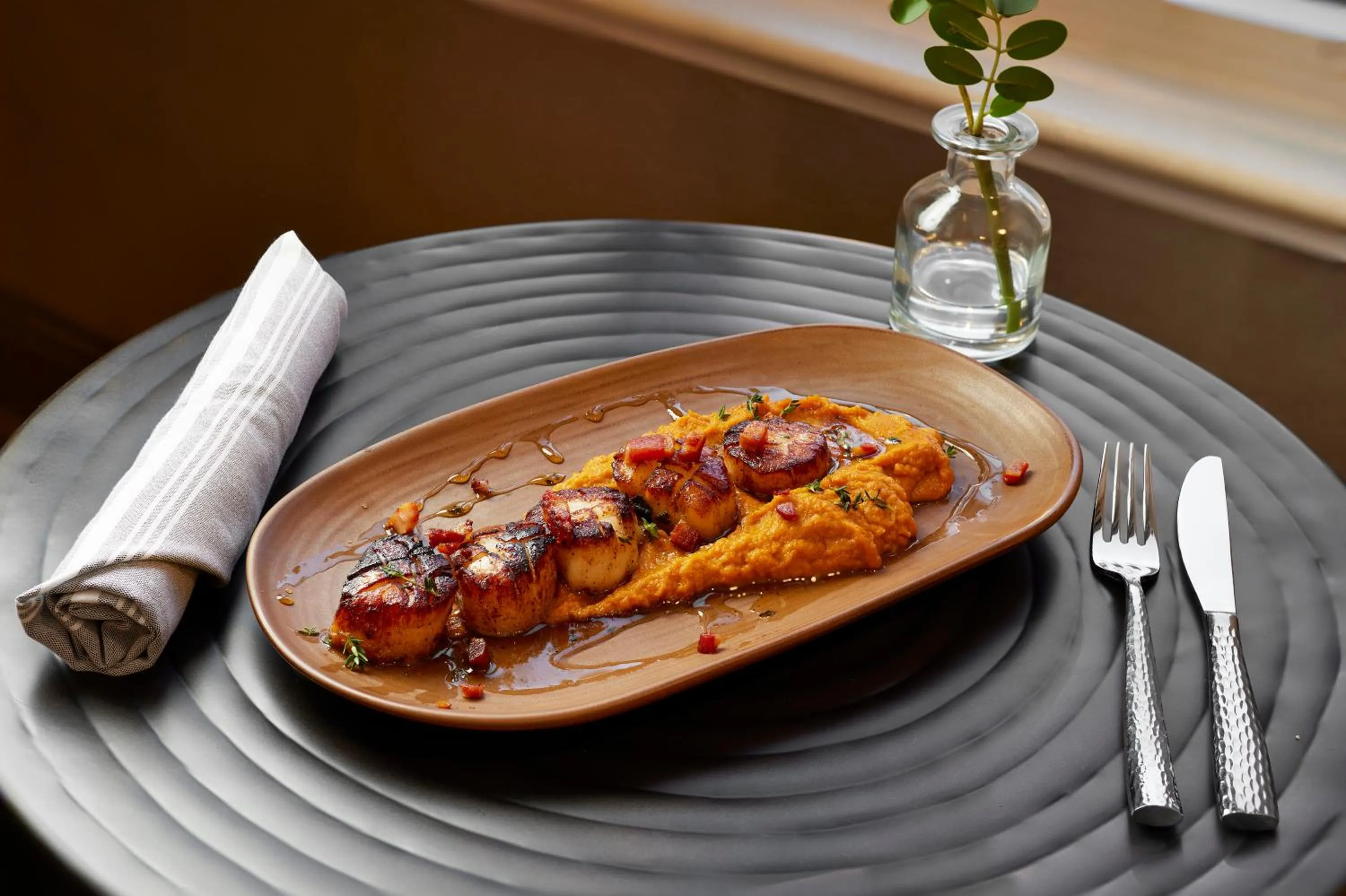 Food and drinks in Inn at Bellefield Residence Inn by Marriott