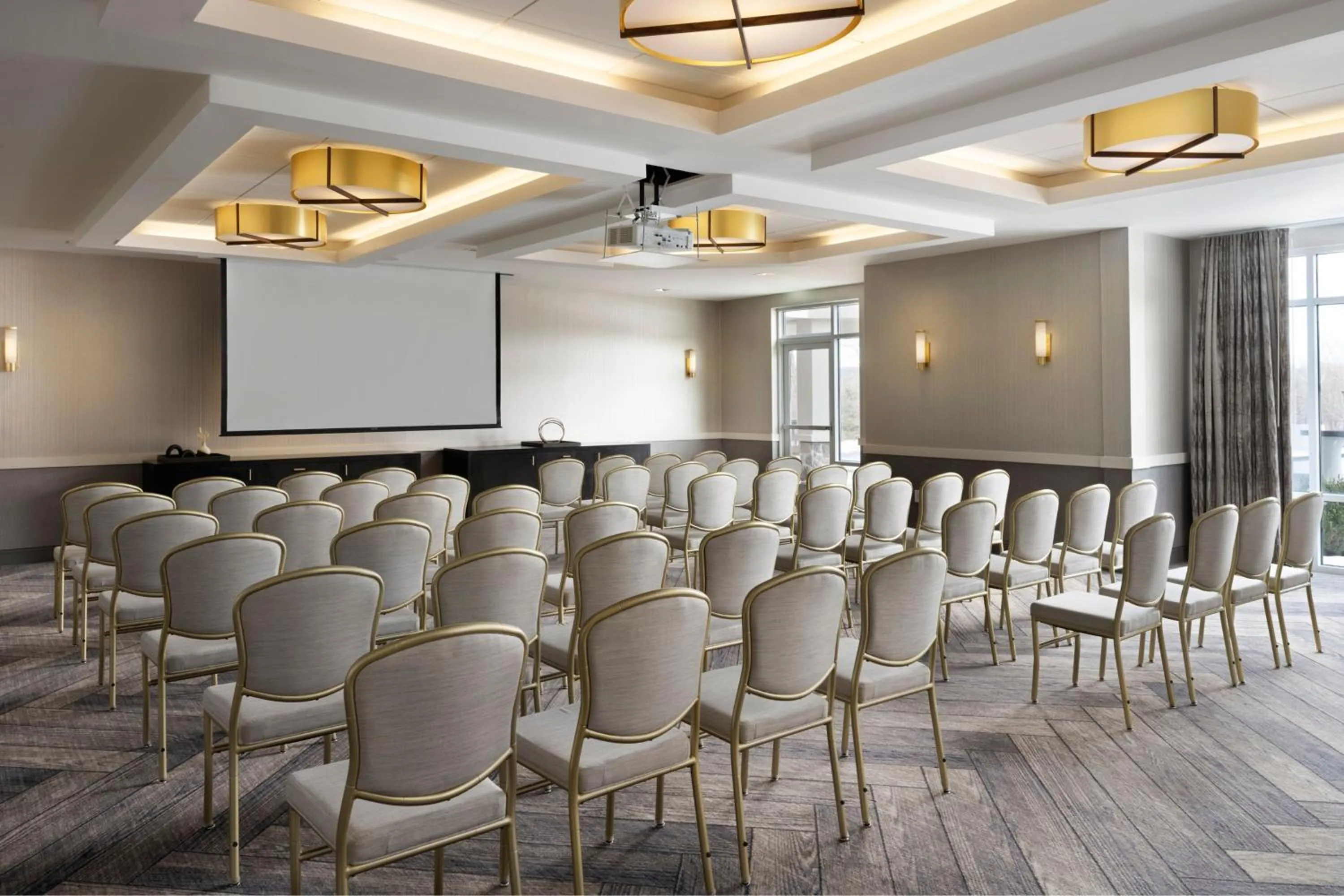 Meeting/conference room in Inn at Bellefield Residence Inn by Marriott