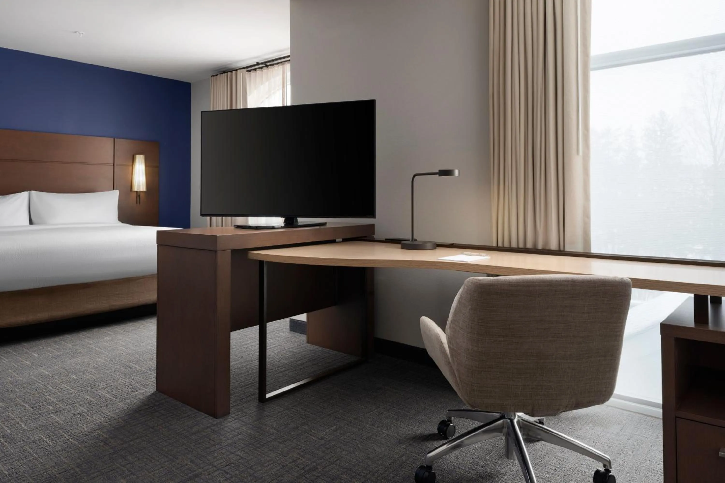 Photo of the whole room, Bed in Inn at Bellefield Residence Inn by Marriott