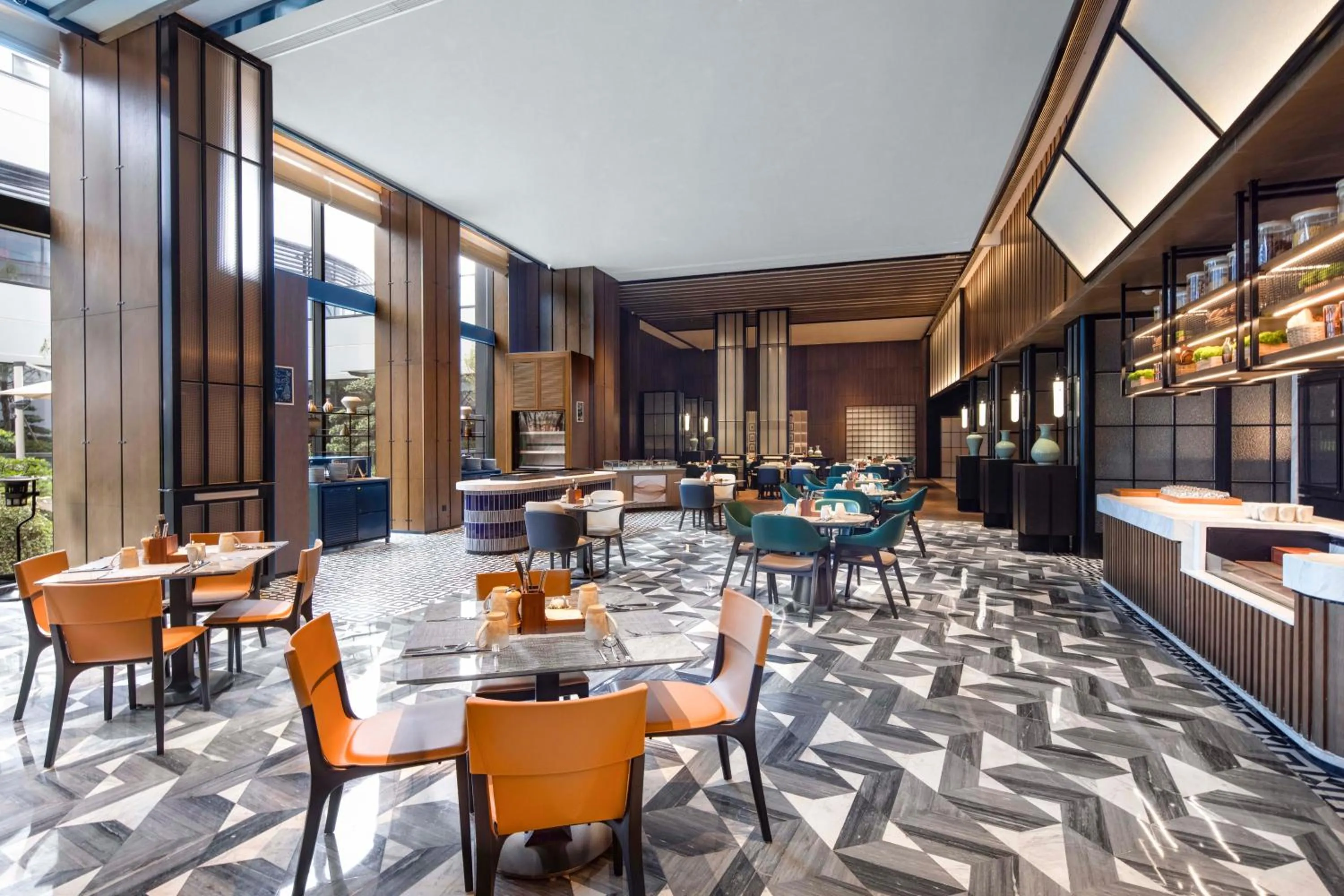 Restaurant/places to eat in Sheraton Pujiang