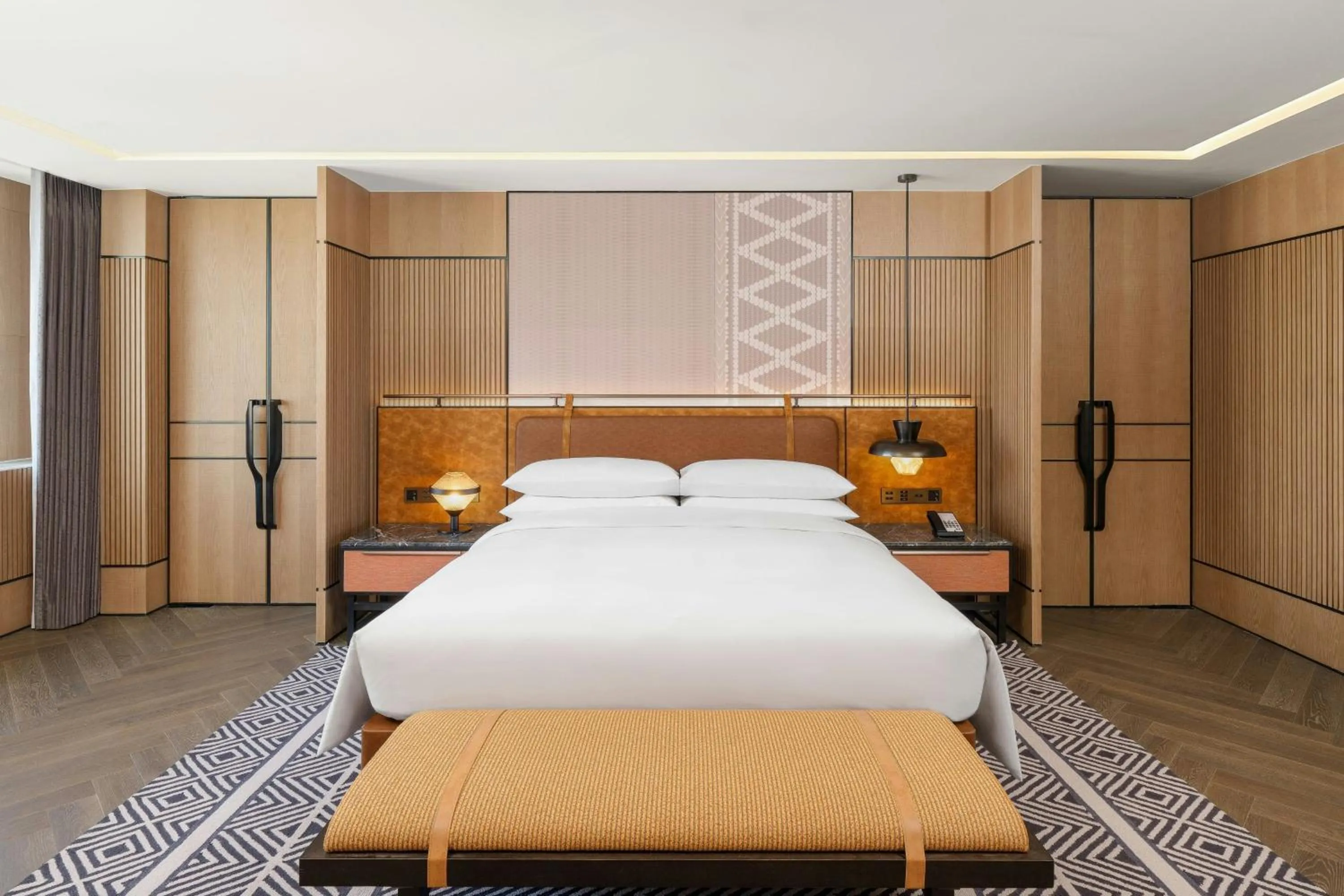 Bedroom, Bed in Sheraton Pujiang