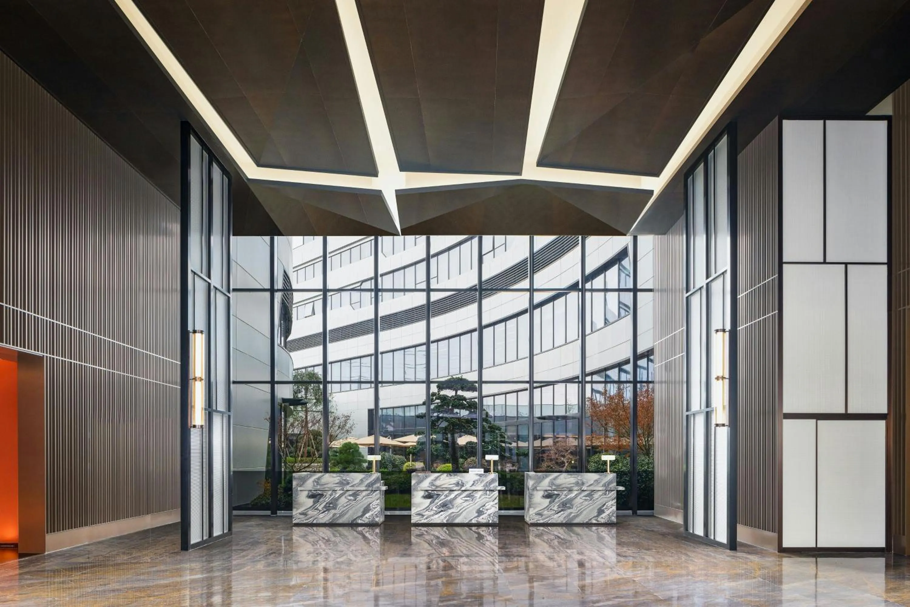 Lobby or reception in Sheraton Pujiang