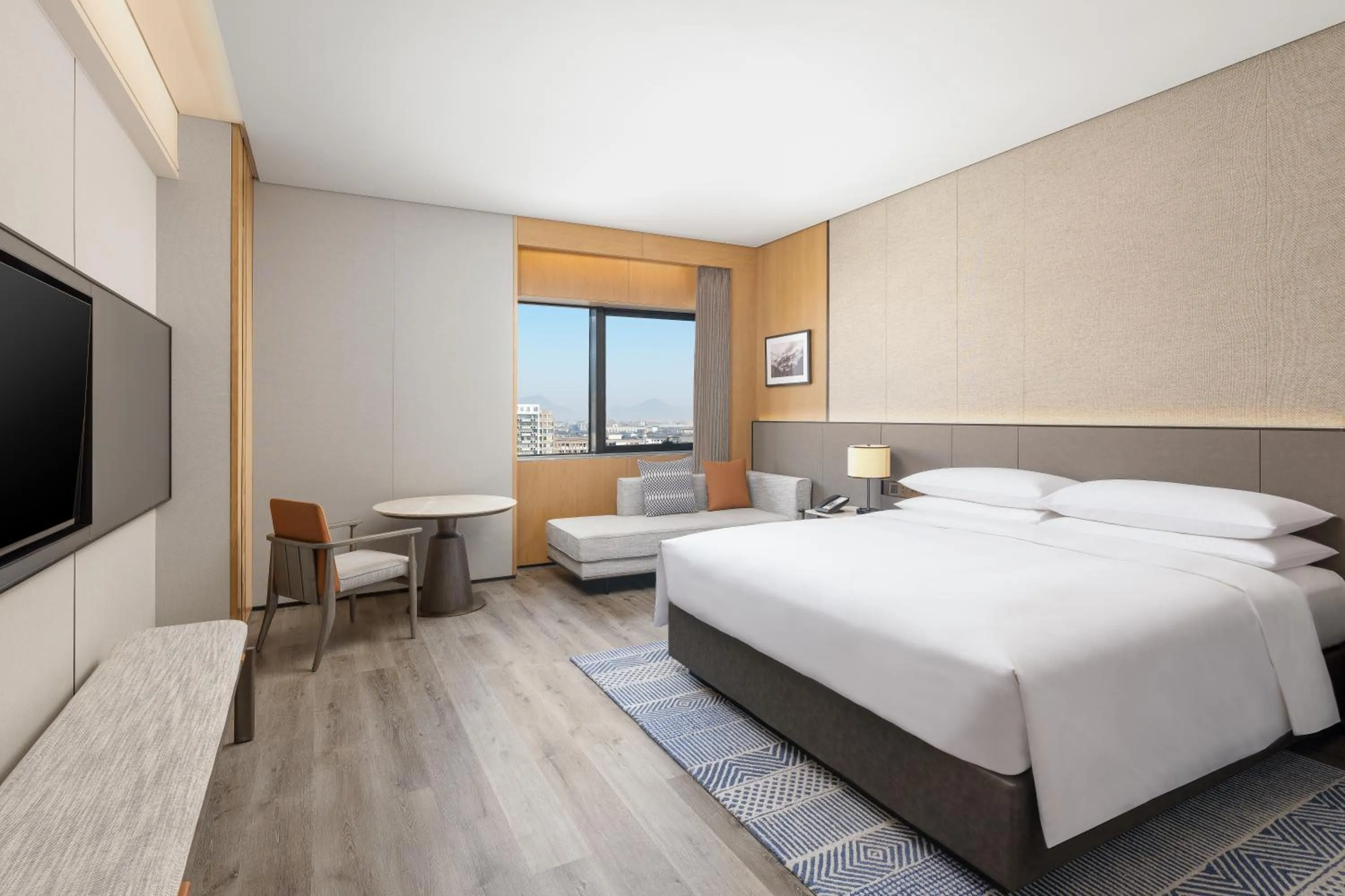 Bedroom, Bed in Sheraton Pujiang