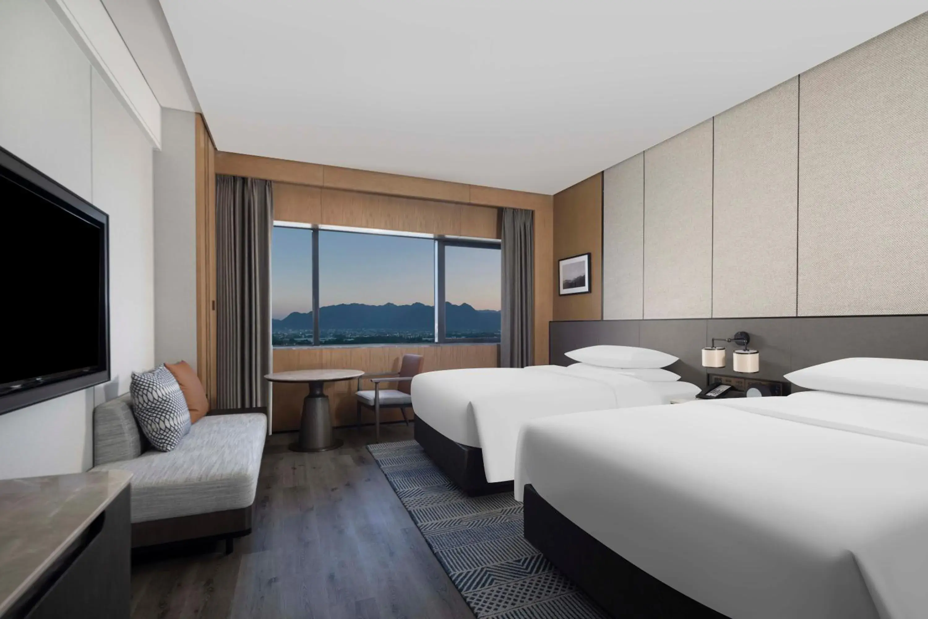 Double Room with Two Double Beds and Mountain View - Club Level in Sheraton Pujiang Double Room with Two Double Beds and Mountain View - Club Level in Sheraton Pujiang