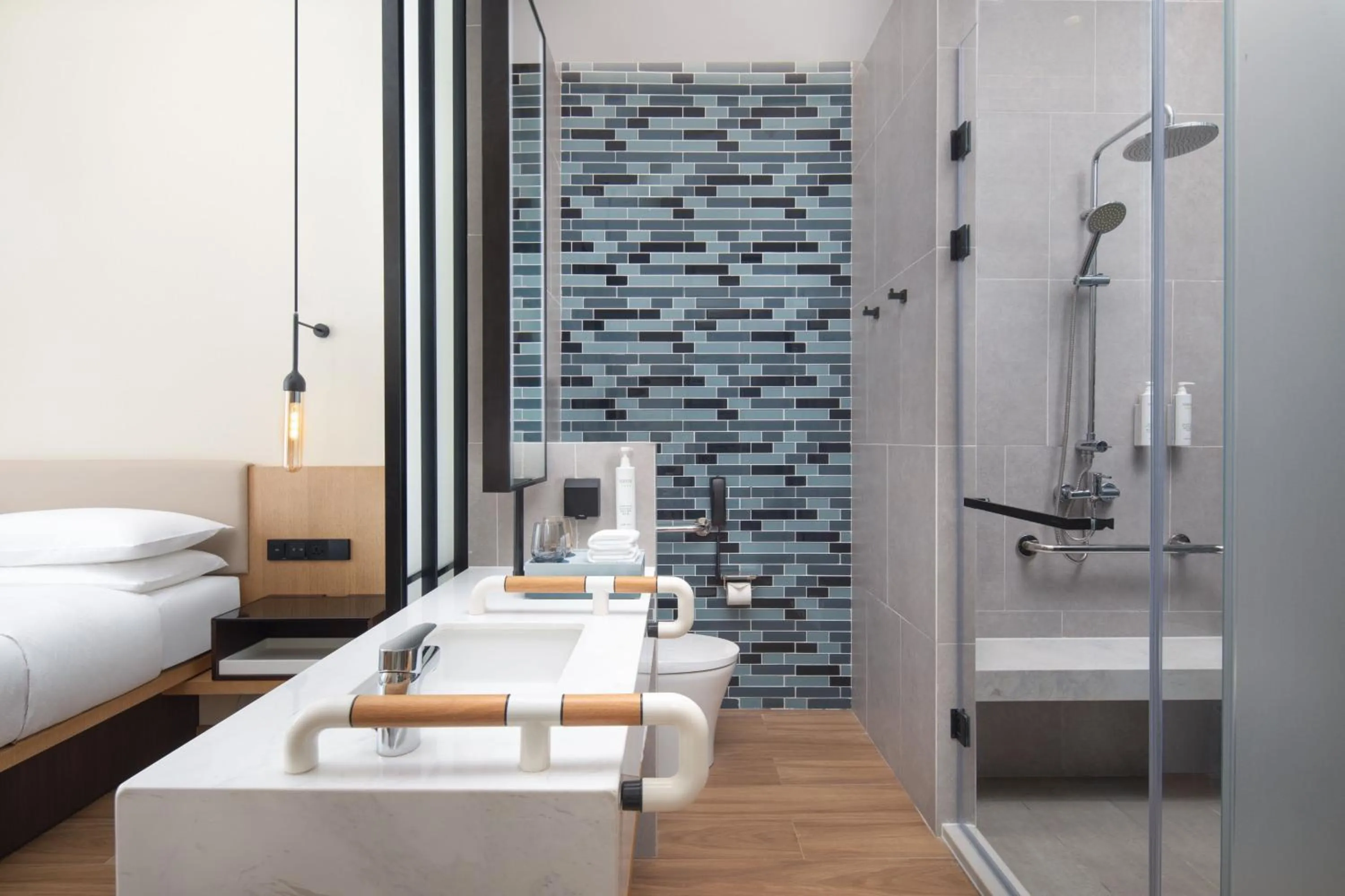 Bathroom, Bed in Fairfield by Marriott Yangzhou Slender West Lake