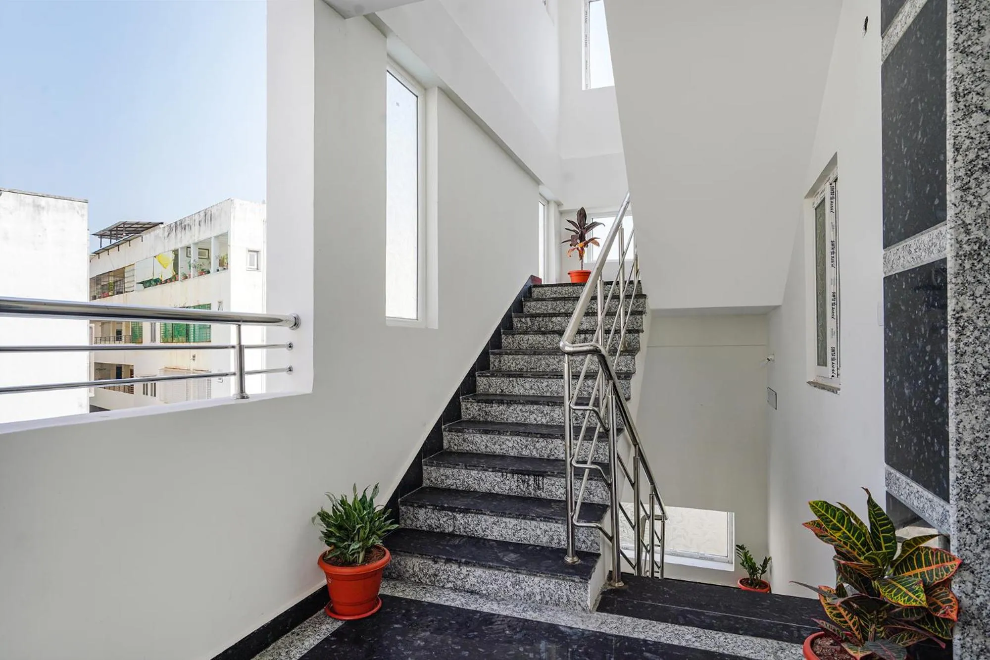 Lobby or reception in FabHotel Rooms 27 - Nr Hitech City