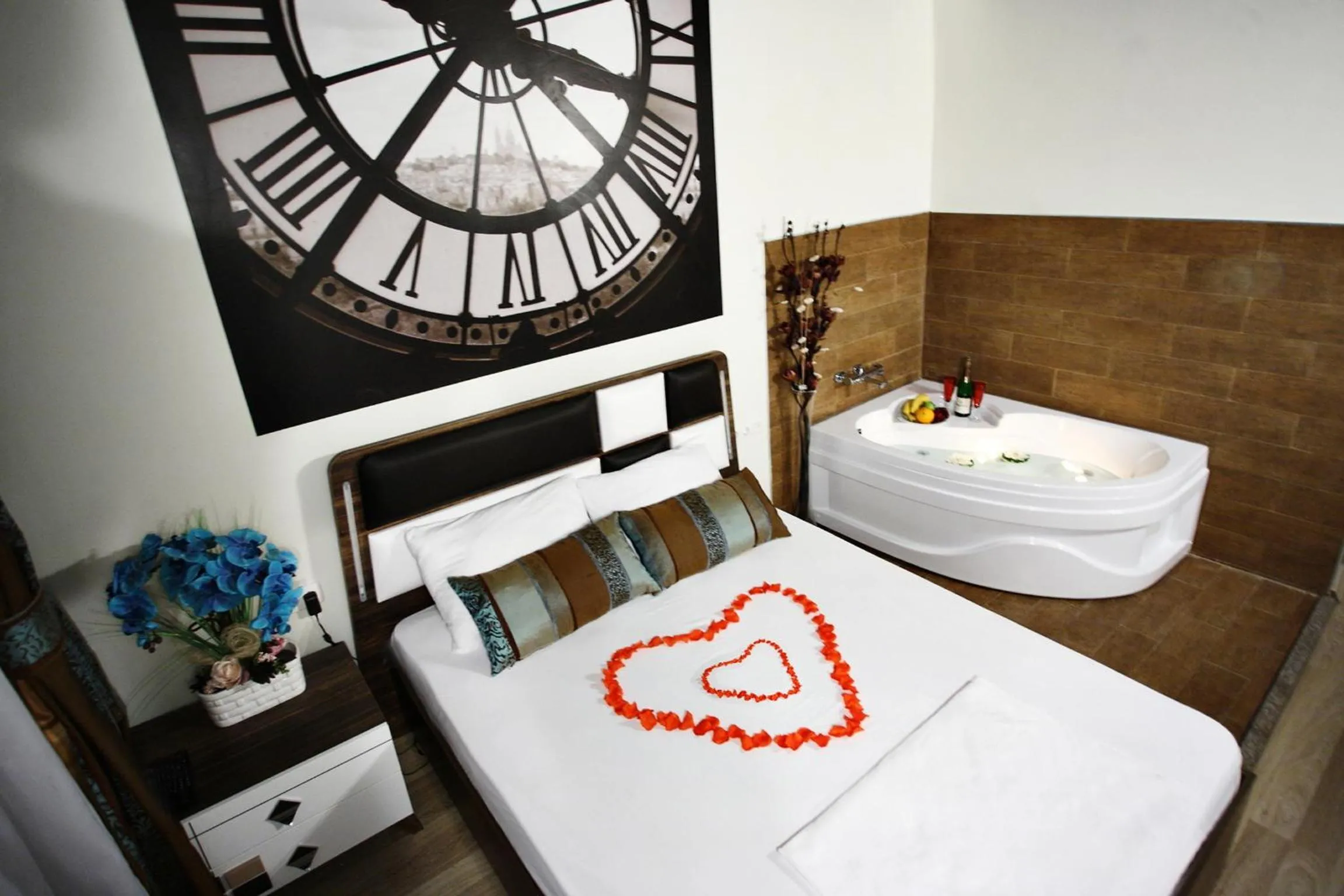 Bedroom, Bed in Balance Hotel Taksim